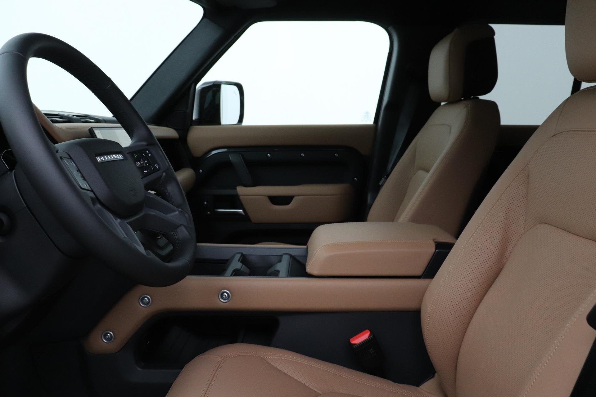 Land Rover Defender 110 P300e X-Dynamic HSE | SATIN | ClearS, Automaat, Gebruikt, Euro 6, 4 cilinders