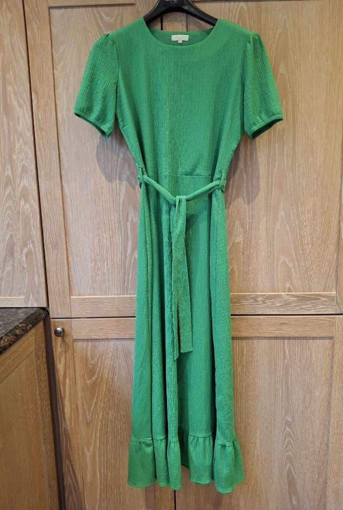 Groene jurk, Kleding | Dames, Jurken, Zo goed als nieuw, Ophalen, Maat 38/40 (M), Onder de knie