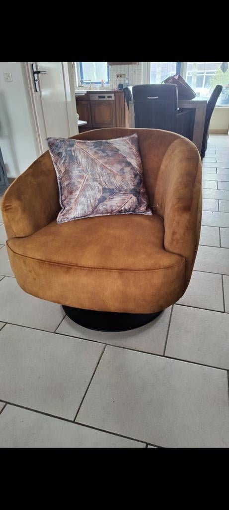 Cognac kleurige draaistoel, Ophalen, Zo goed als nieuw, Bruin, Eén