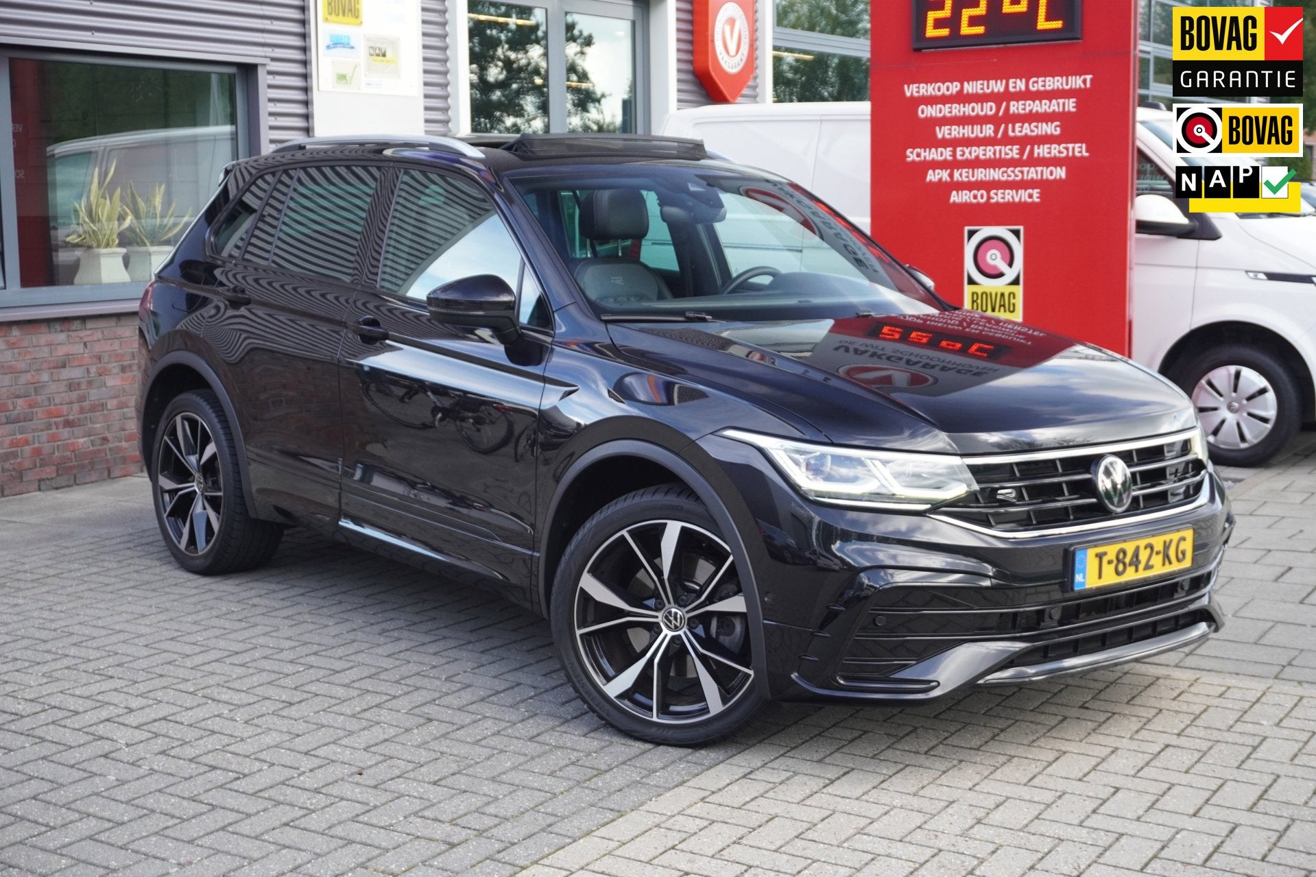 Volkswagen Tiguan 1.4 TSI eHybrid R-Line Business / ACC / Pa, 1716 kg, 4 cilinders, 150 pk, Zwart