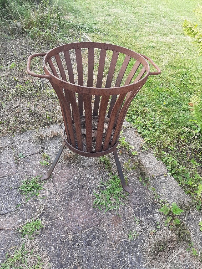 Vuurkorf bestaande uit 2 delen GRATIS, Ophalen, Gebruikt, Vuurkorf
