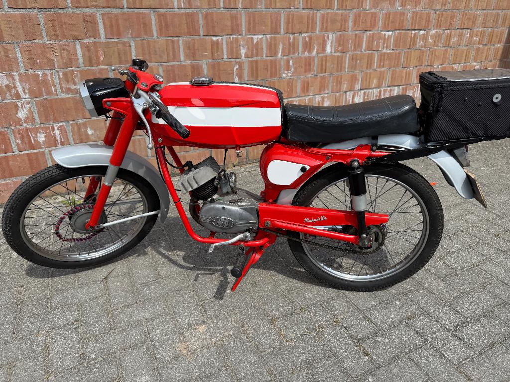Malaguti oldtimer bromfiets met papieren, Fietsen en Brommers, Brommers | Oldtimers, Overige merken, Maximaal 45 km/u, Ophalen