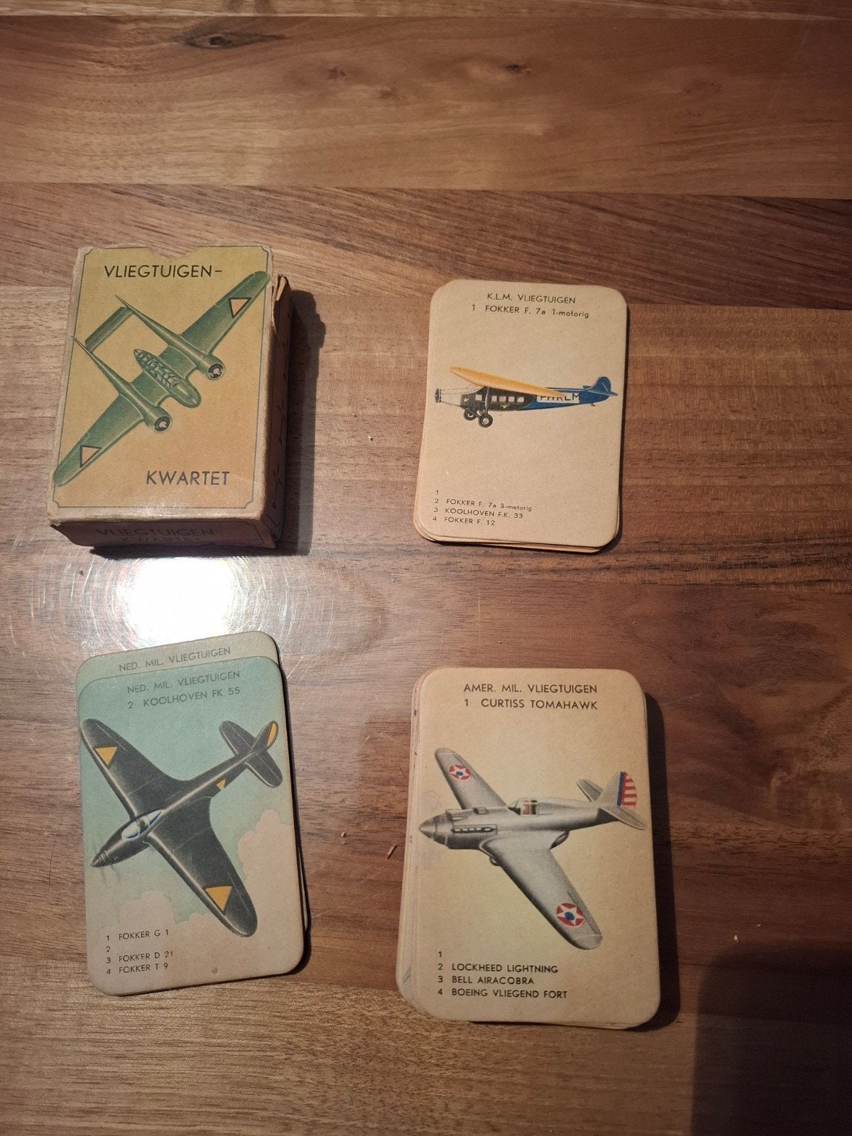Zeldzaam Antiek Vliegtuigen-Kwartet Vlieger (1940), Ophalen of Verzenden, Gebruikt