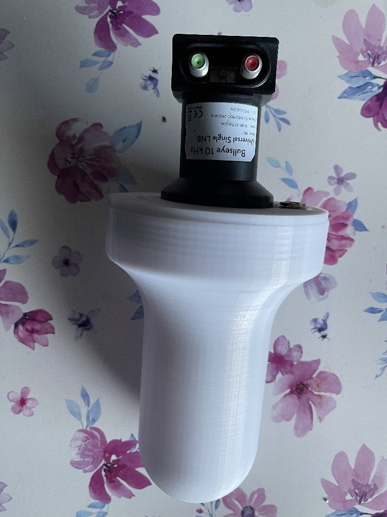 QO-100 Bullseye LNB met Helix Antenne, Ophalen of Verzenden, Zo goed als nieuw, Zender en Ontvanger