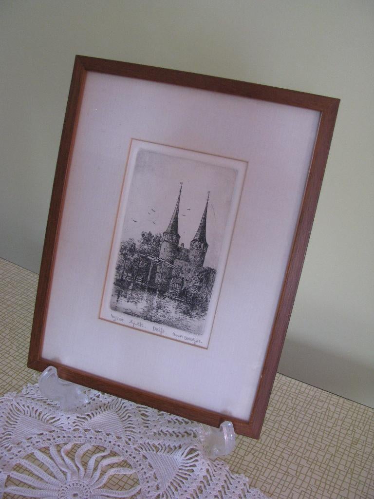Delft * Oostpoort * Anna Doedijns * ets 49/200 *, Antiek en Kunst, Ophalen of Verzenden, Stadsgezicht, Ets, Met tekst