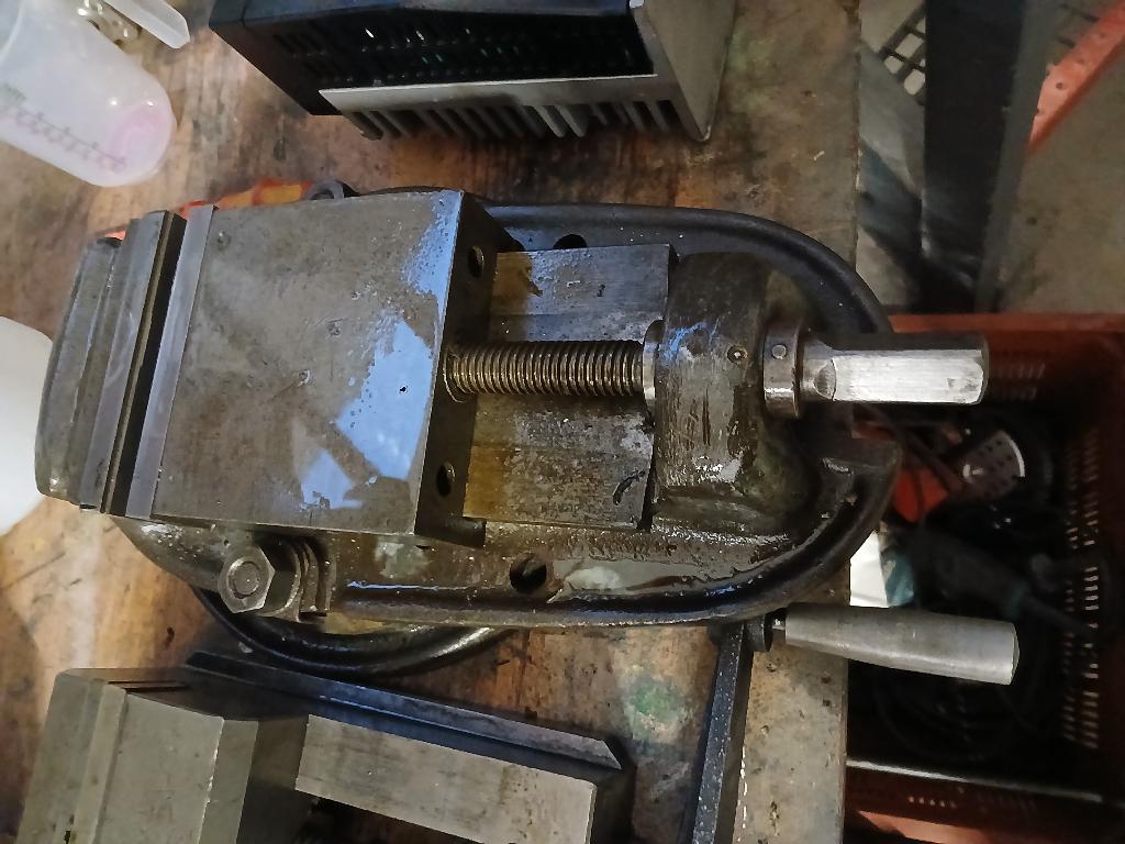 Machineklemmen,drie en vierklauwplaten,spantangen en houders, Ophalen of Verzenden, Gebruikt, Metaaldraaibank, 500 tot 1000 mm
