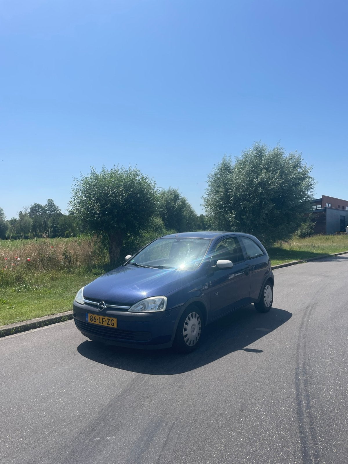 Opel Corsa 1.2 16V 3D 2002 Blauw Nieuwe APK Lage KM’S, Voorwielaandrijving, 450 kg, 74 pk, 31 €/maand