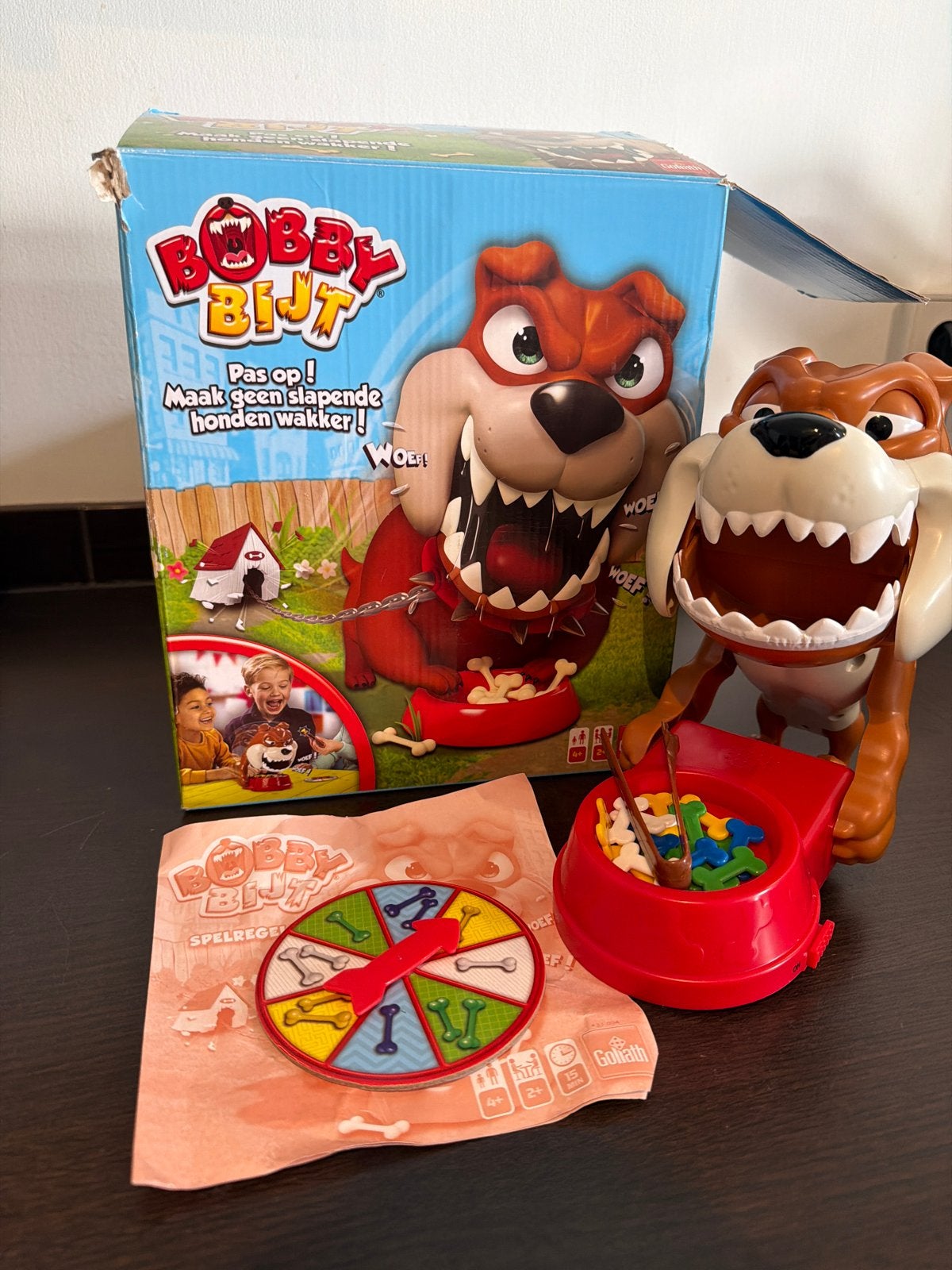 Bobby bijt spel, Ophalen of Verzenden, Zo goed als nieuw