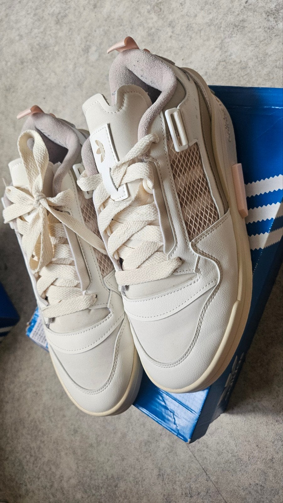 Adidas Forum Low sneakers - Zo goed als nieuw, Kleding | Dames, Adidas, Beige, Ophalen of Verzenden, Sneakers of Gympen