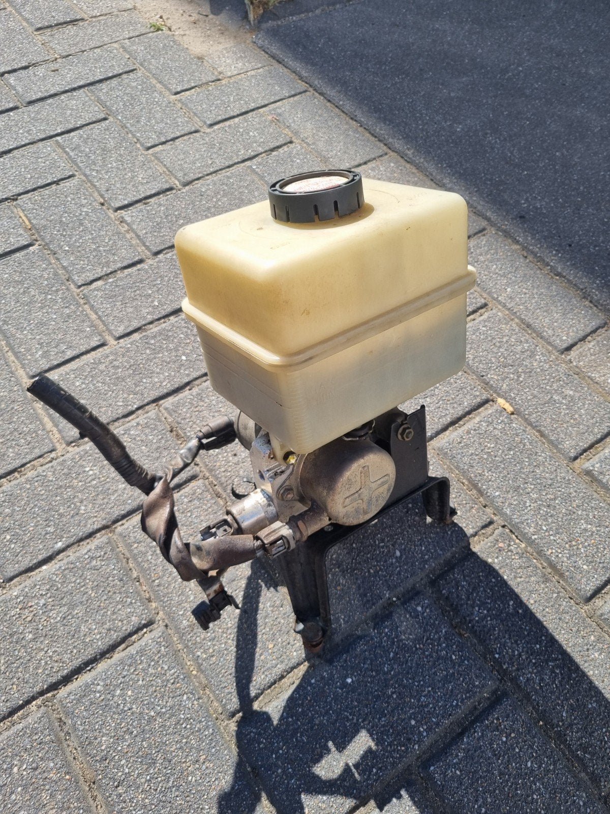 Hoogte regeling pomp Landcruiser 100, Ophalen, Gebruikt