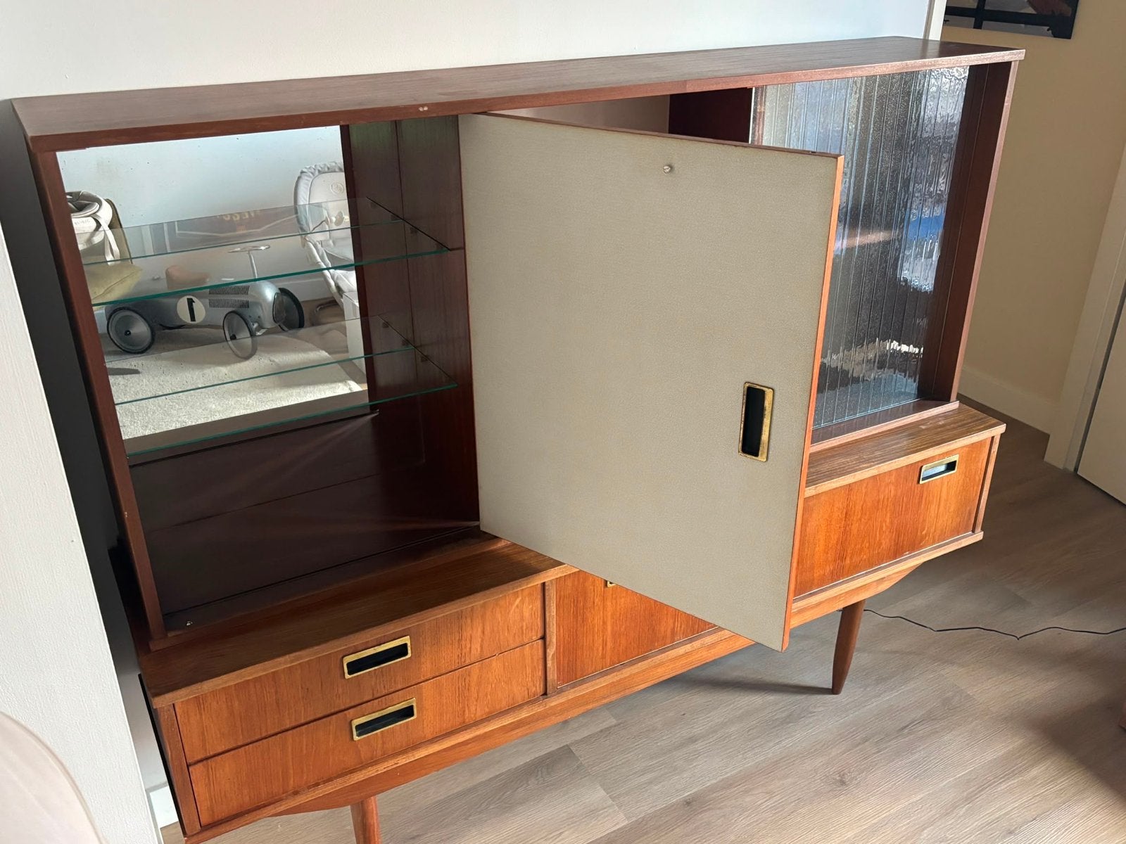 Vintage Teak Dressoir / Boekenkast met Glazen Schuifdeuren, Ophalen, Gebruikt