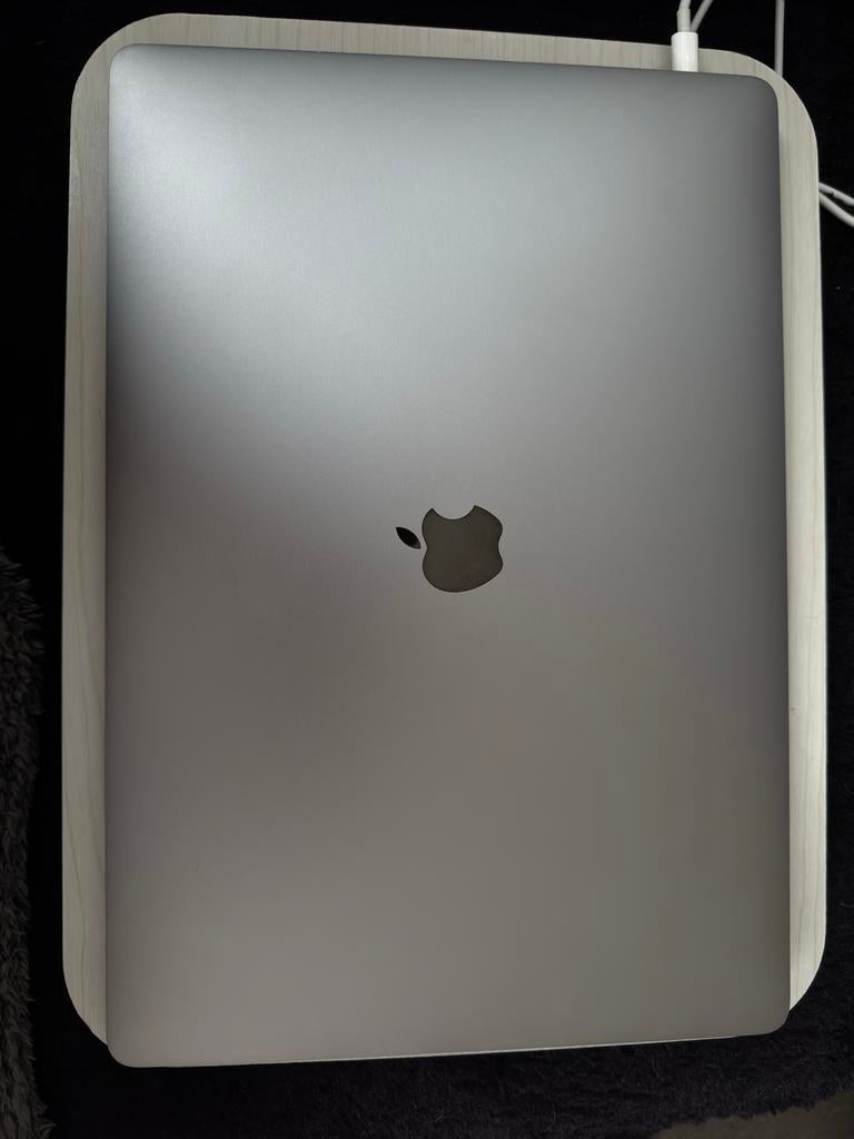 MacBook Pro 16-inch 2019, Gebruikt, 2 tot 3 Ghz, 512 GB, 16 inch