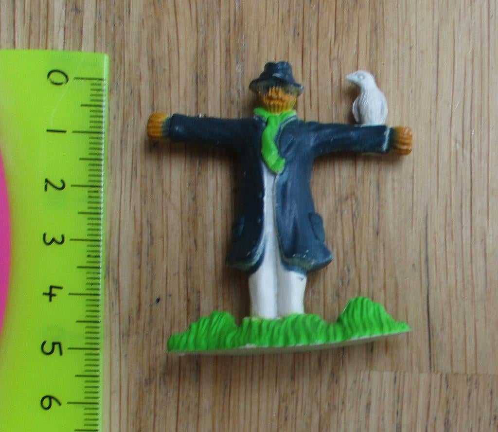 poppetje figuurtje vogelverschrikker met vogel op mouw, Ophalen of Verzenden, Gebruikt