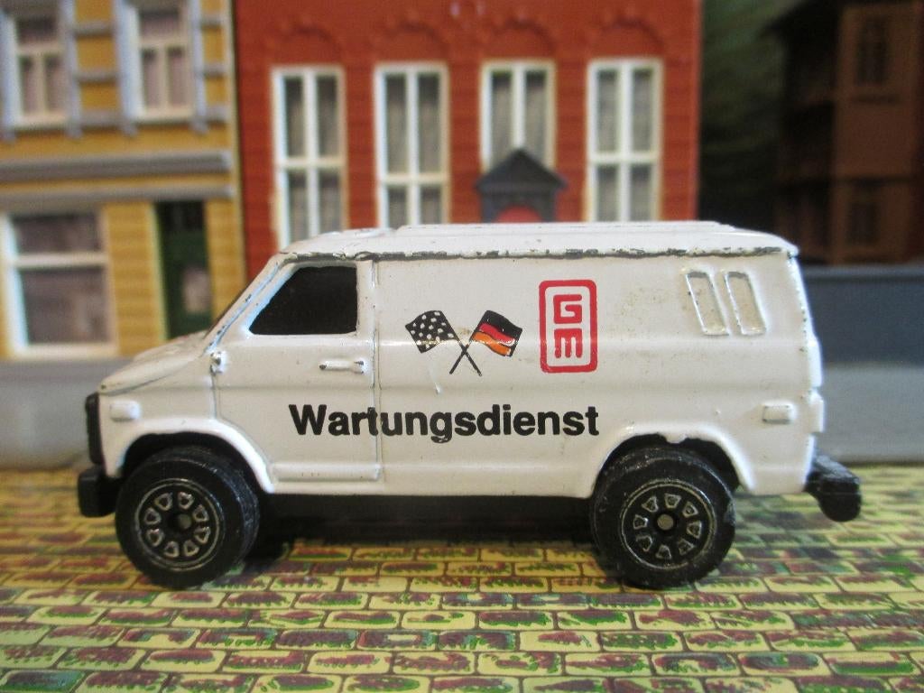 Chevrolet Chevy Van / GMC Vandura General Motors Service, Ophalen of Verzenden, Gebruikt, Auto