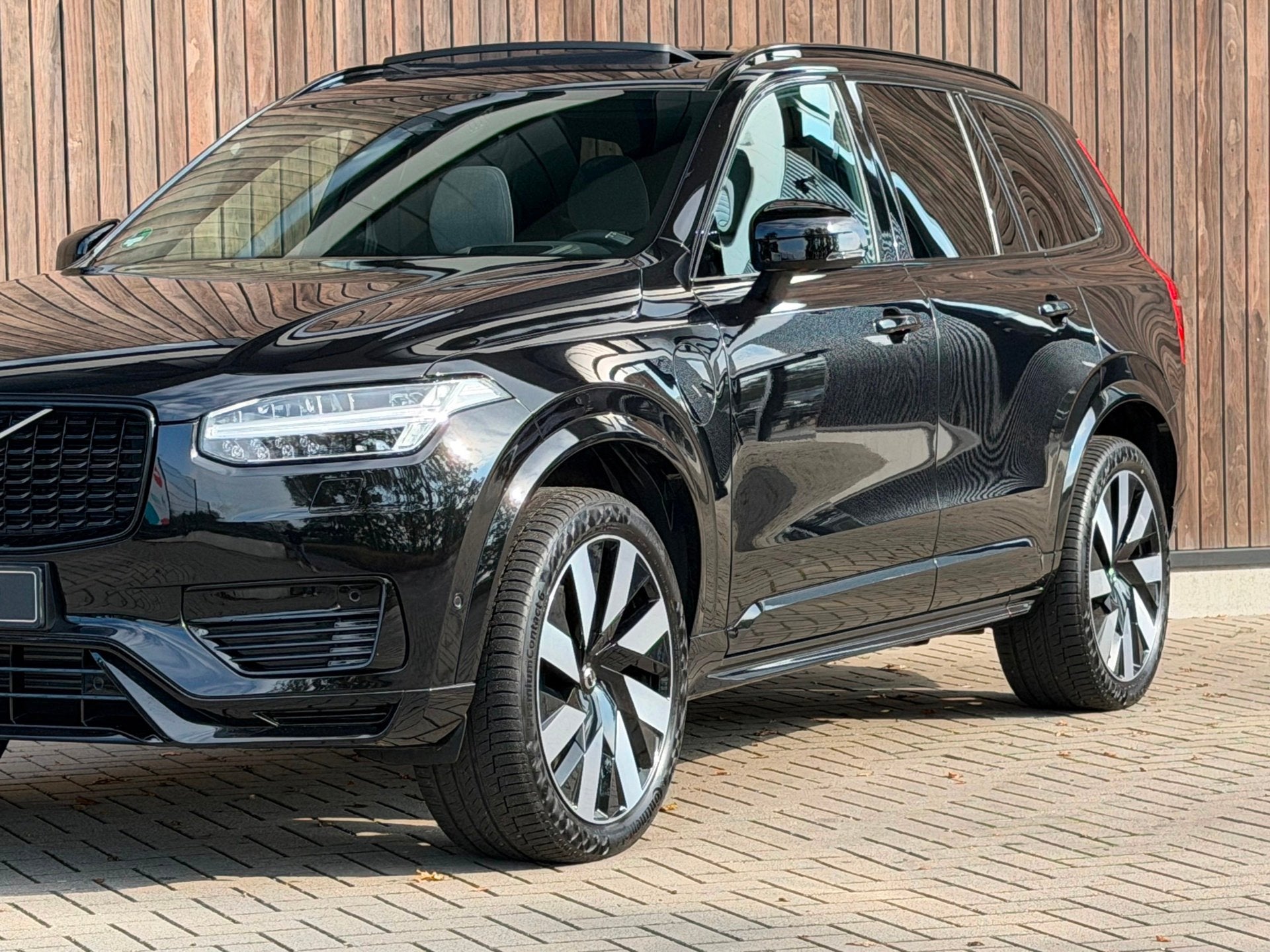 Volvo XC90 2.0 T8 Plug-in hybrid AWD Ultra Dark / Panoramada, Dealer onderhouden, Stof, Gebruikt, 4 cilinders