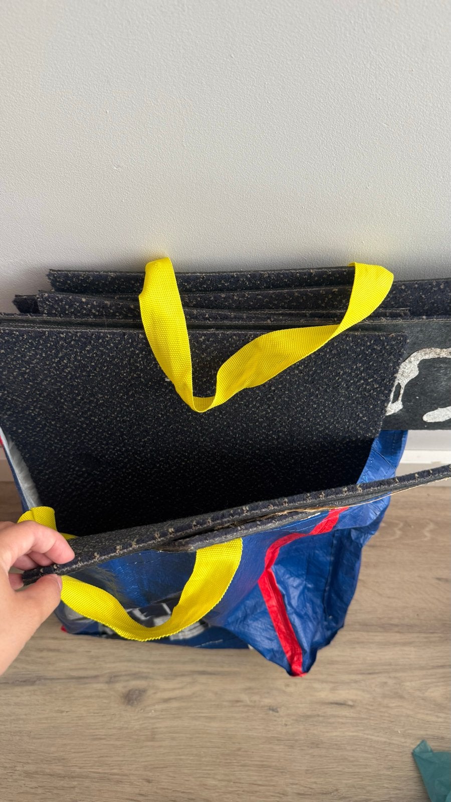 Tas met aangesneden tapijttegels, Ophalen, Minder dan 50 cm, Gebruikt, 50 tot 100 cm