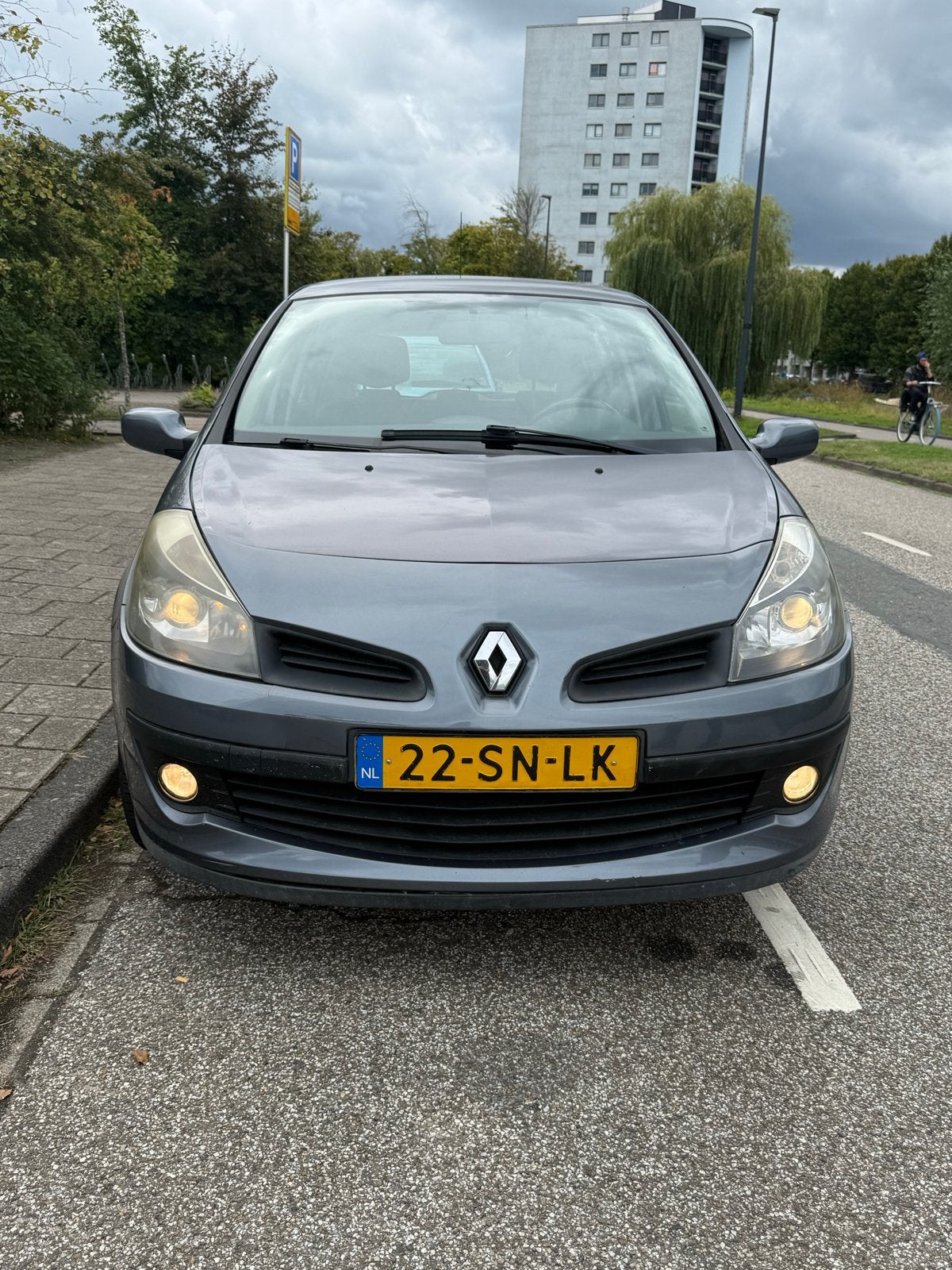 Renault Clio 1.2 16V 55KW 5-DRS E4 2006 Blauw, Auto's, Renault, Voorwielaandrijving, 535 kg, 74 pk, 4 cilinders