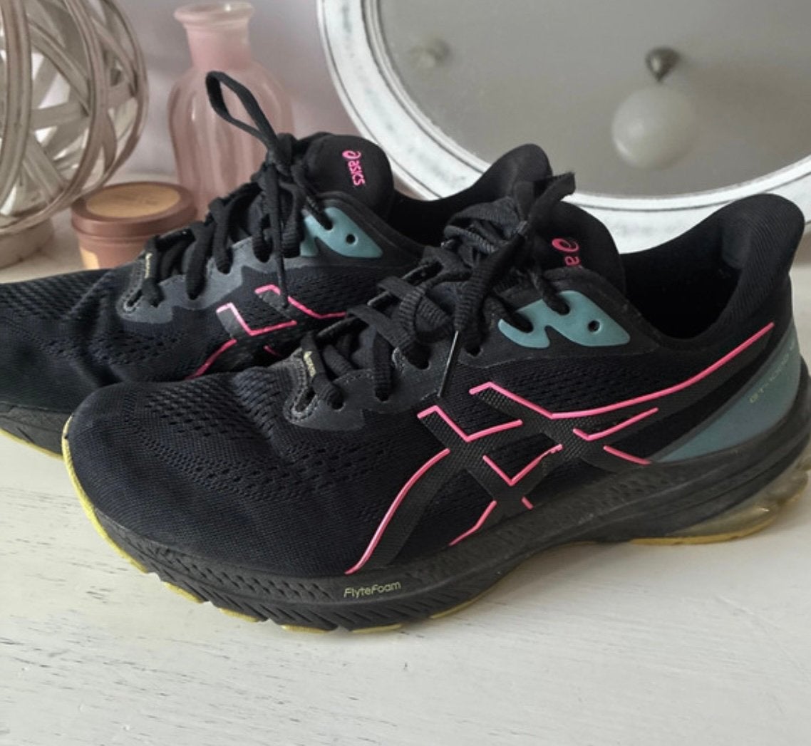 Hardloopschoenen Asics, Ophalen of Verzenden, Zo goed als nieuw, Hardloopschoenen, Asics