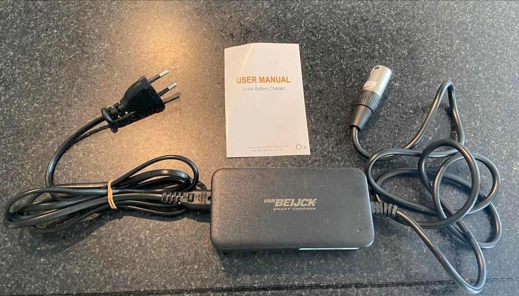 PMU3 Acculader 29V 2A voor Sparta/Batavus/Koga E-bikes, Fietsen en Brommers, Fietsaccessoires | Fietsaccu's, Ophalen of Verzenden