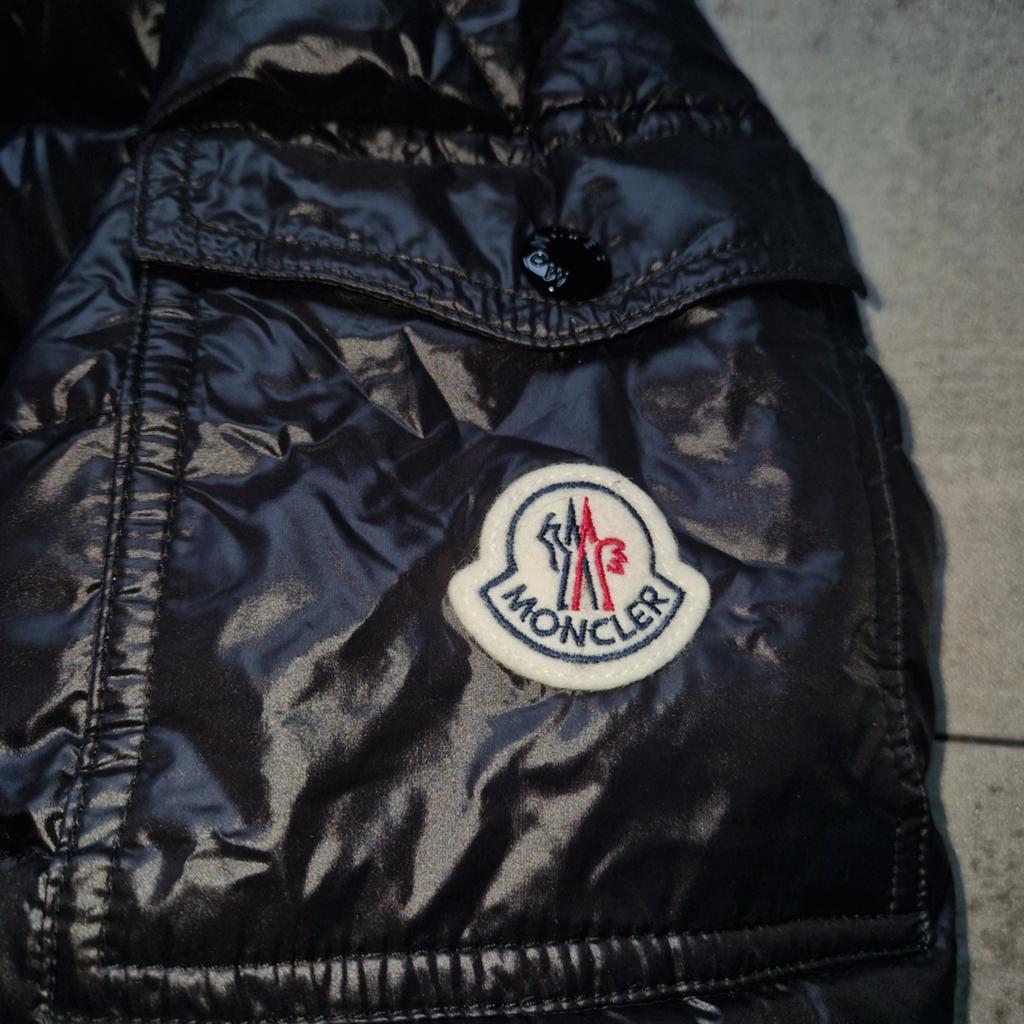 Moncler Jas Maat S Zwart, Ophalen of Verzenden, Zo goed als nieuw, Maat 46 (S) of kleiner, Zwart