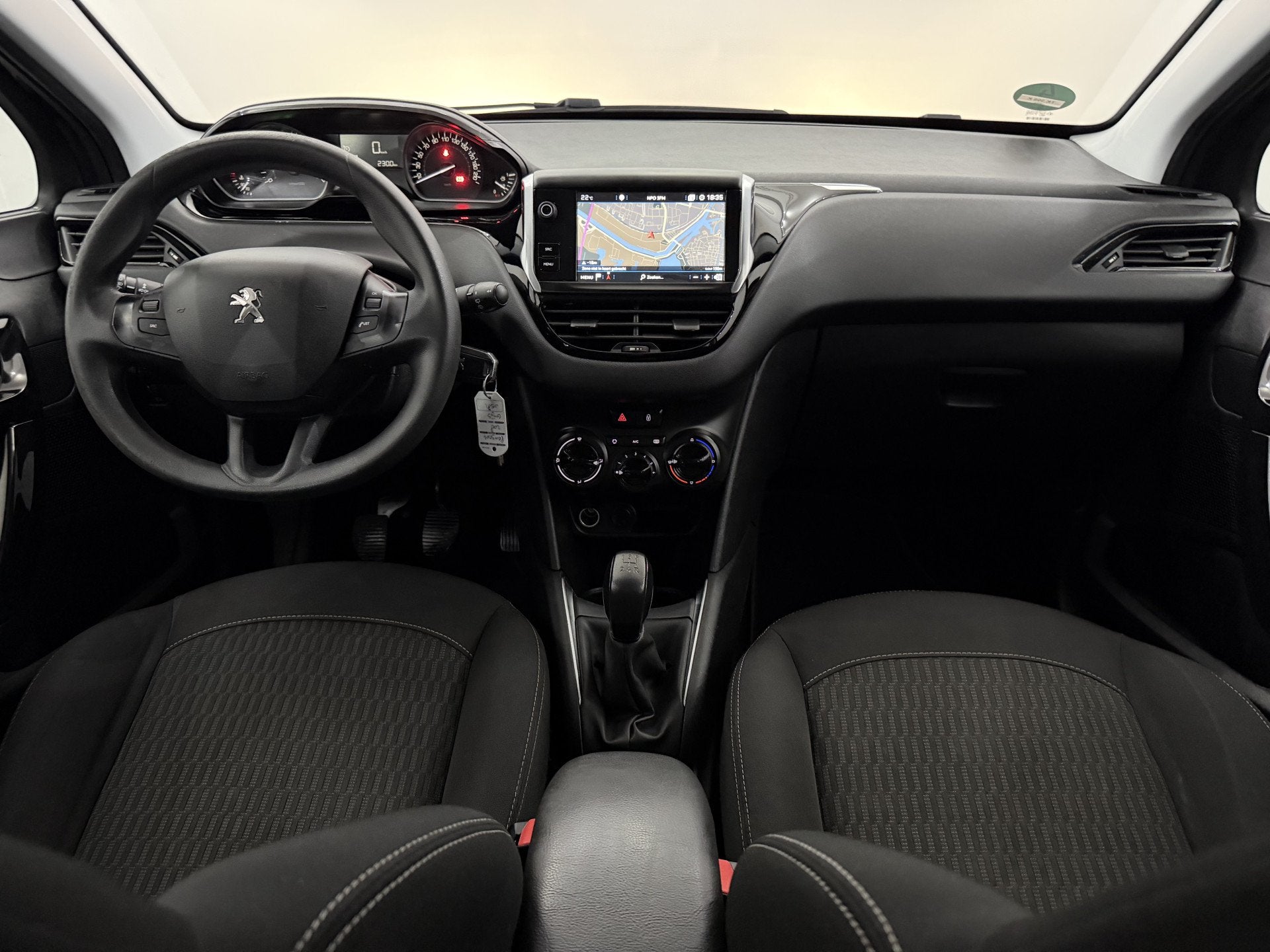 Peugeot 208 1.2 PureTech Blue Lion Airco, Navi, Parkeersenso, Auto's, Voorwielaandrijving, Stof, Gebruikt, 1199 cc
