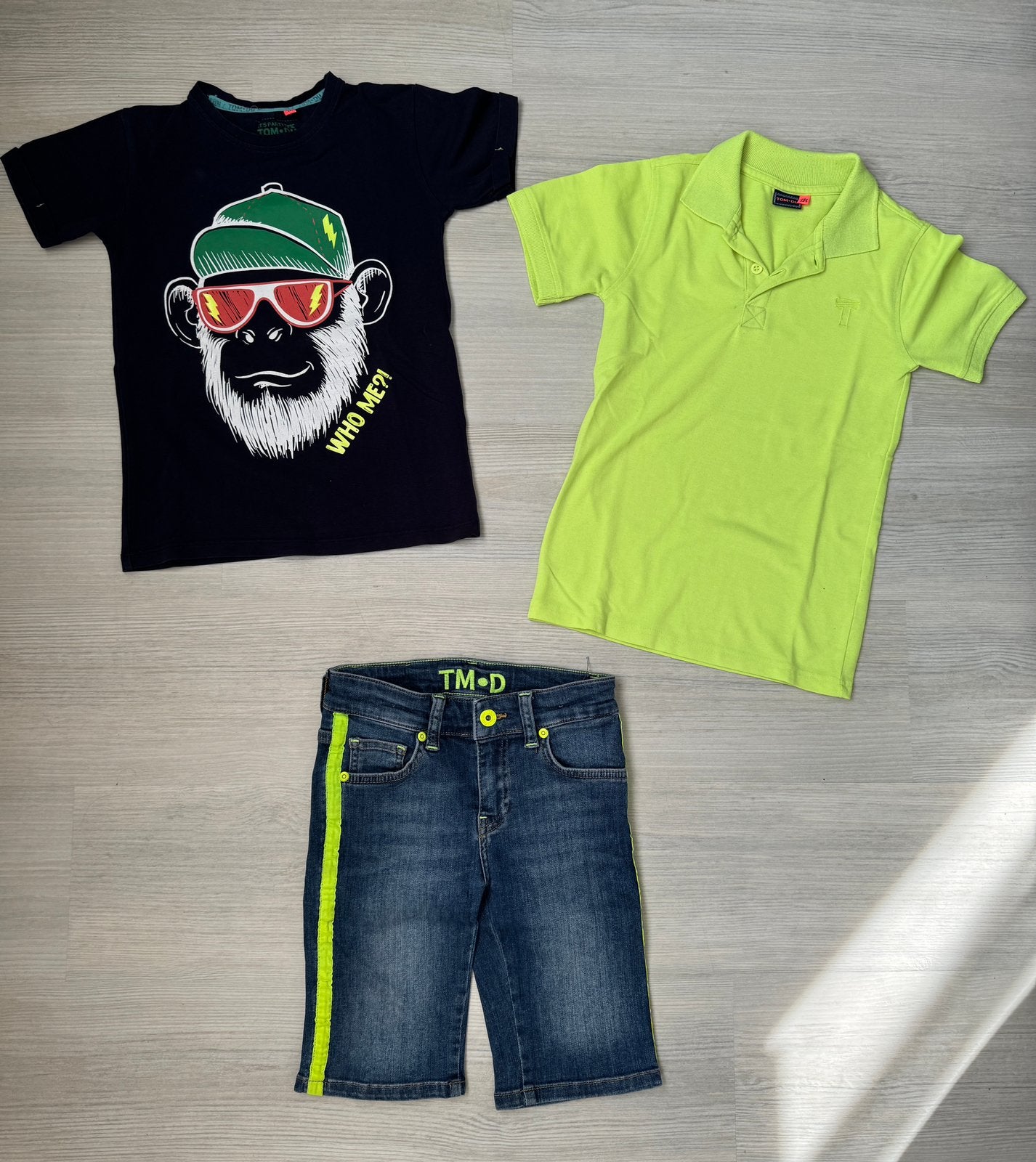 Tom-Du pakket 2 shirts, 1 korte broek Maat 128/134, Ophalen of Verzenden, Zo goed als nieuw, Jongen, Setje