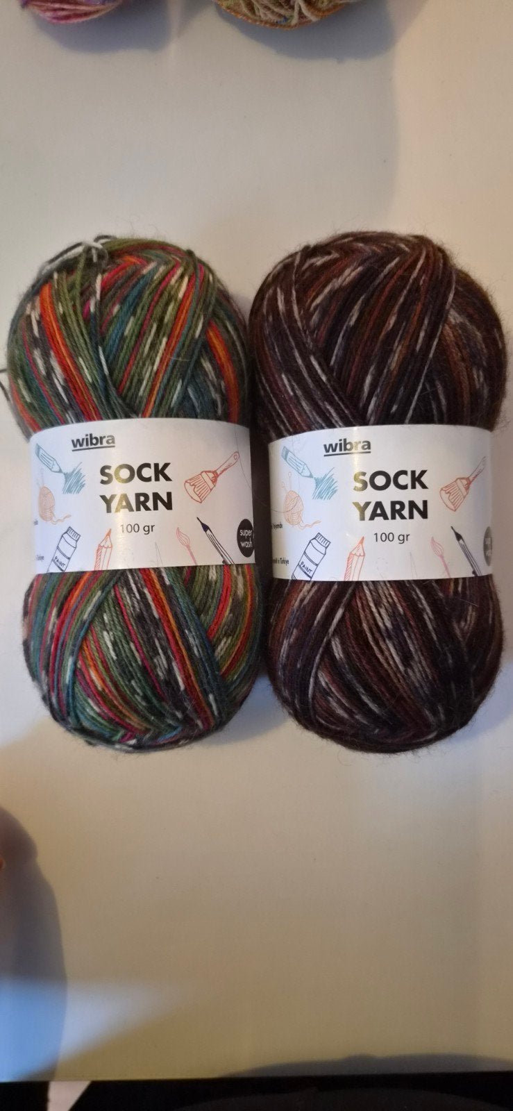 Wibra Sock Yarn - 2 bollen (100gr per bol), Hobby en Vrije tijd, Ophalen of Verzenden, Nieuw