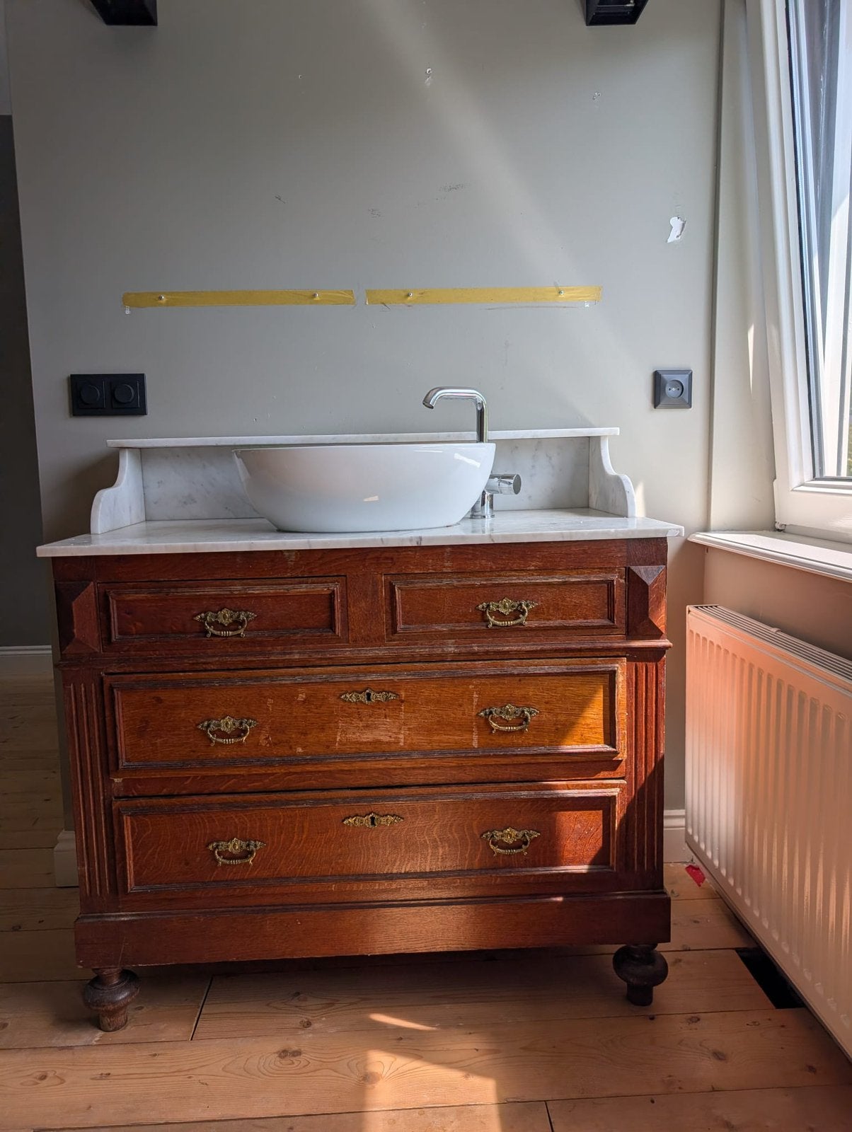 Vintage Badkamer kastje, Ophalen, (Half)hoge kast, 50 tot 100 cm, Zo goed als nieuw