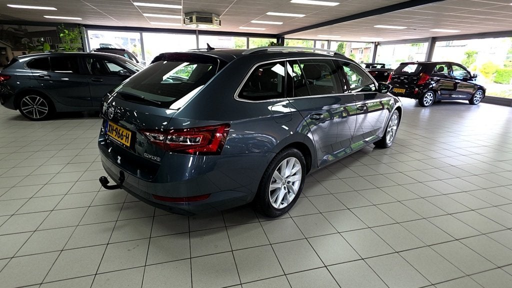 Skoda Superb Combi 1.5 TSI ACT Ambition Business Panodak / T, Auto's, Automaat, 12 maanden, 4 cilinders, Automatische klimaatregeling