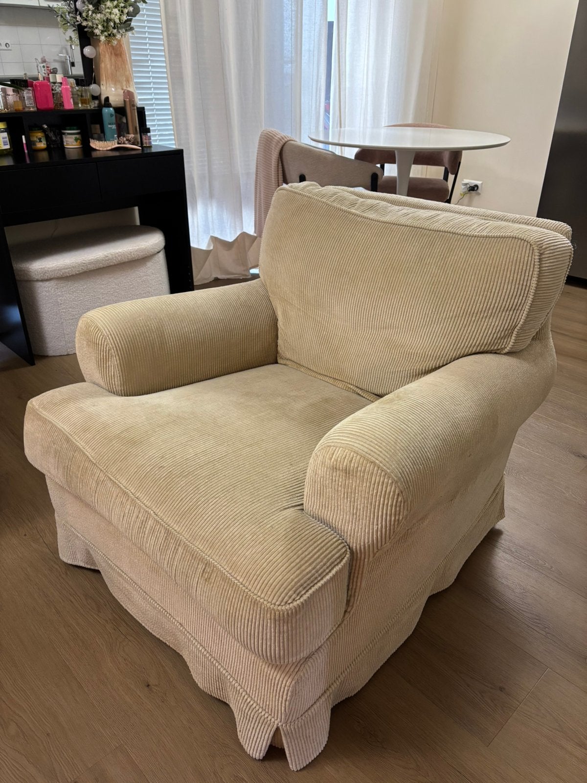 Beige fauteuil, Ophalen, Eenpersoons, 75 tot 100 cm, Zo goed als nieuw