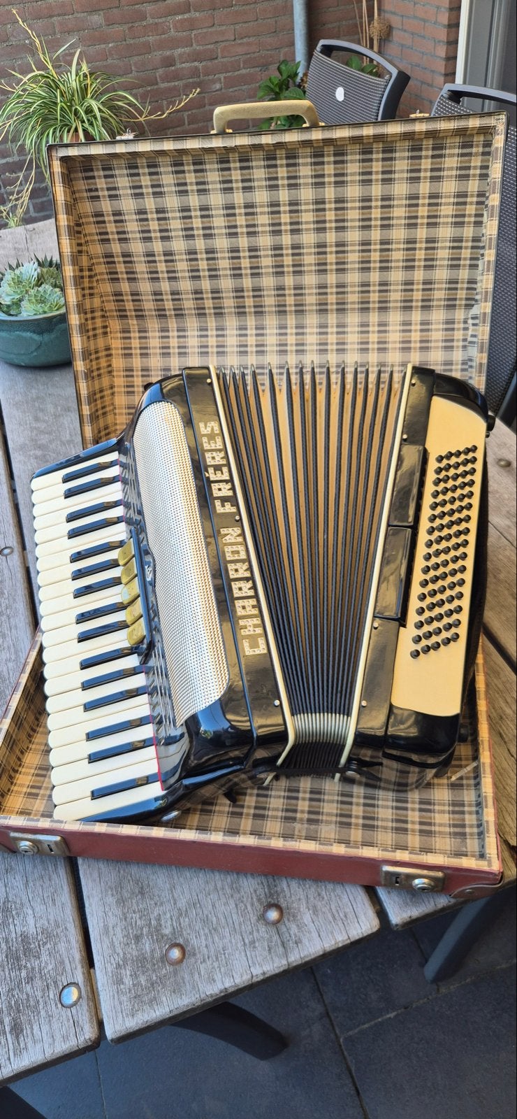 Charron Frères accordeon met koffer en riemen, Gebruikt, Overige formaten, Toetsaccordeon, Met koffer