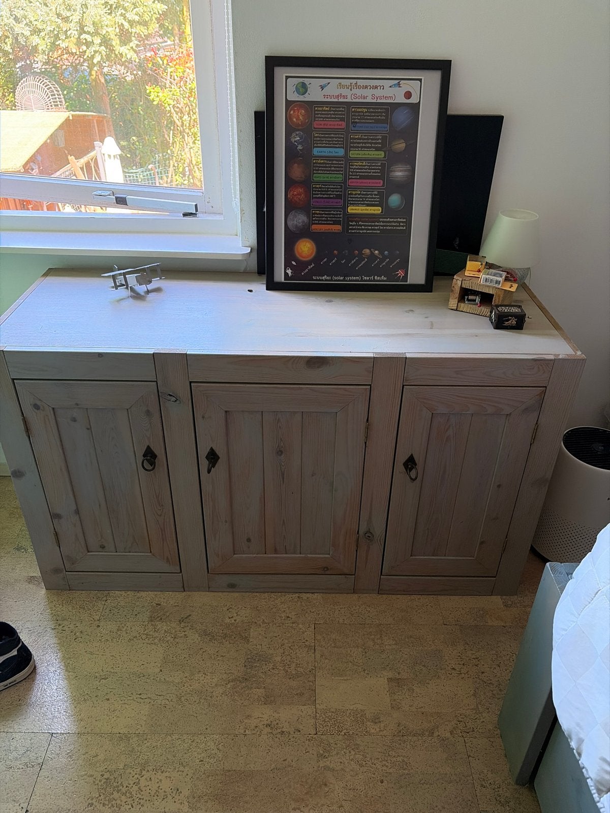 Houten kast met 3 deuren, blue wash - Kinderkamer, Huis en Inrichting, Kasten | Overige, Ophalen, Gebruikt