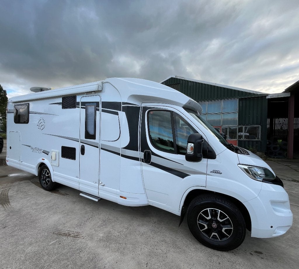 Caravans And Camping Knaus