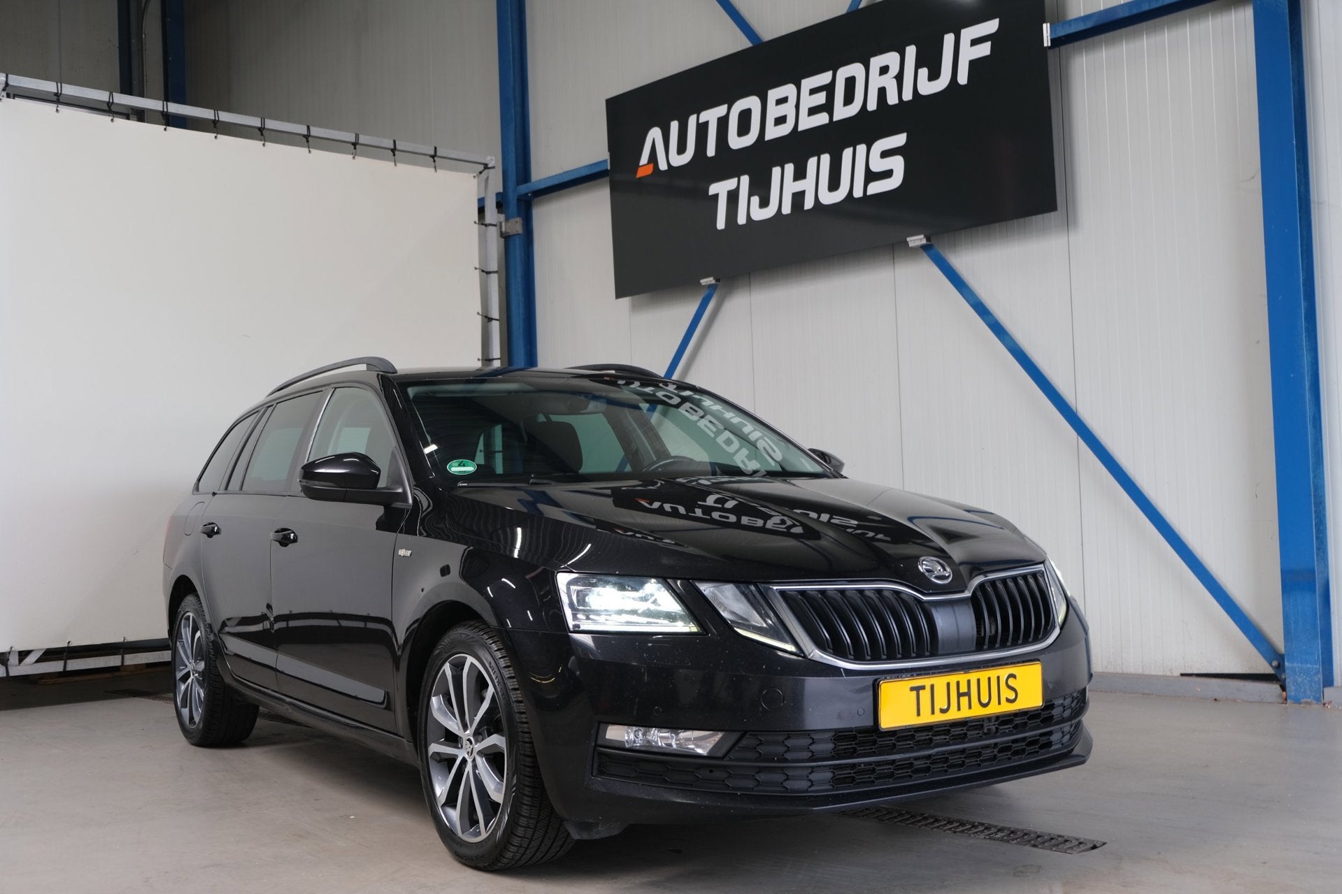 Skoda Octavia Combi 2.0 TDI Greentech Style Automaat > Expor, Auto's, Gebruikt, 4 cilinders, 150 pk, Automatische klimaatregeling