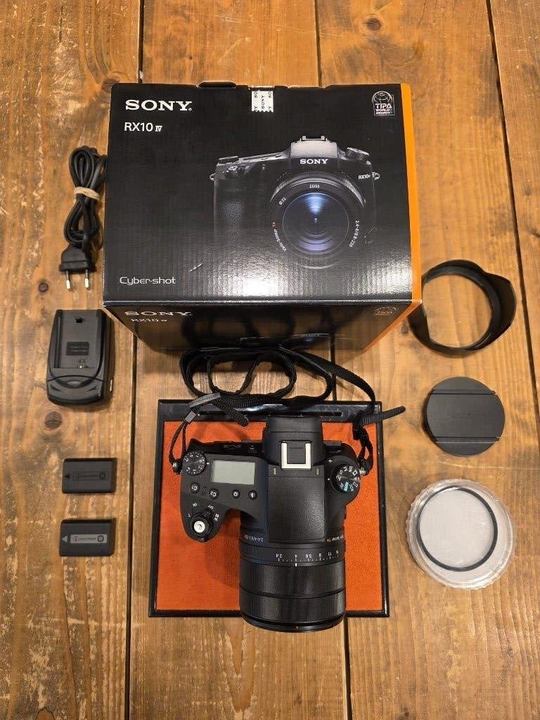 Sony DSC-RX10 IV - 1 jaar garantie - DOLLE DONDERDAG DEAL, Audio, Tv en Foto, Fotocamera's Digitaal, Ingebouwde flitser, Prt@sony.nl