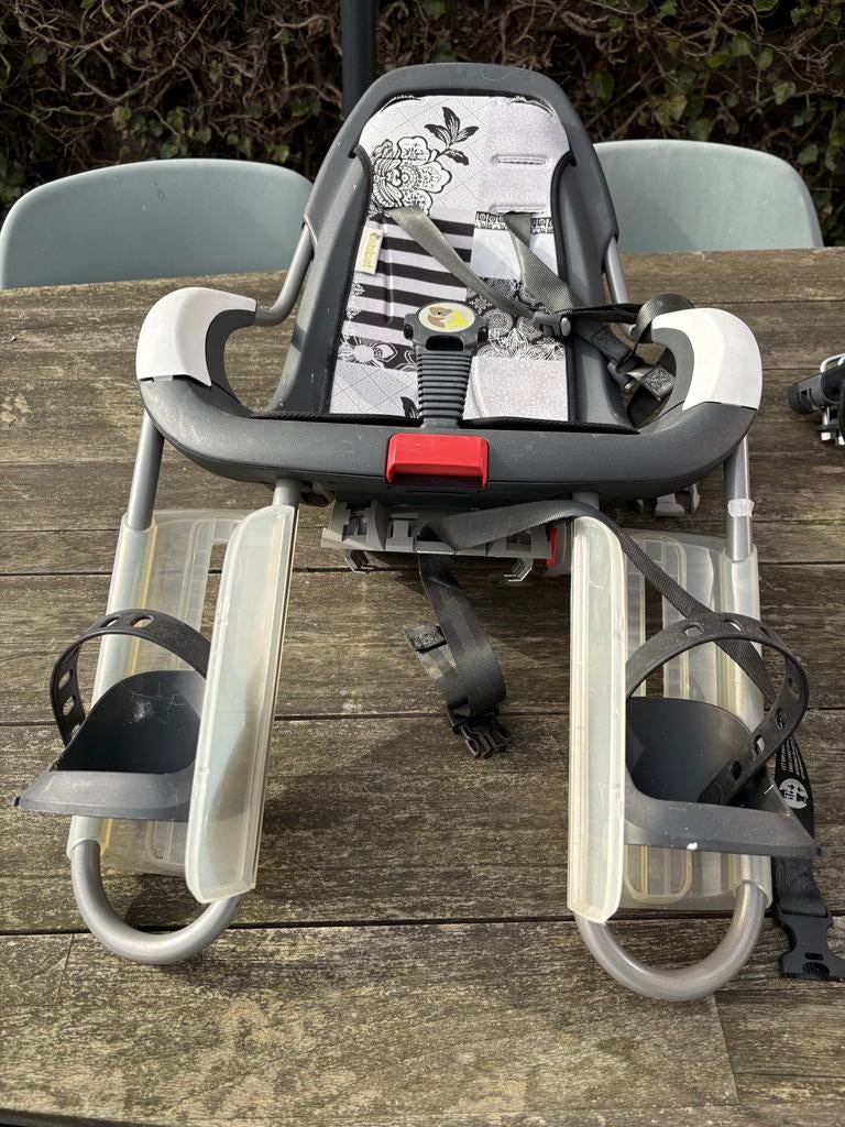 Qibbel Fietszitje Achterop met bevestiging Beugel - Gebruikt, Fietsen en Brommers, Ophalen, Achterzitje, 9 t/m 18 kg, Gebruikt