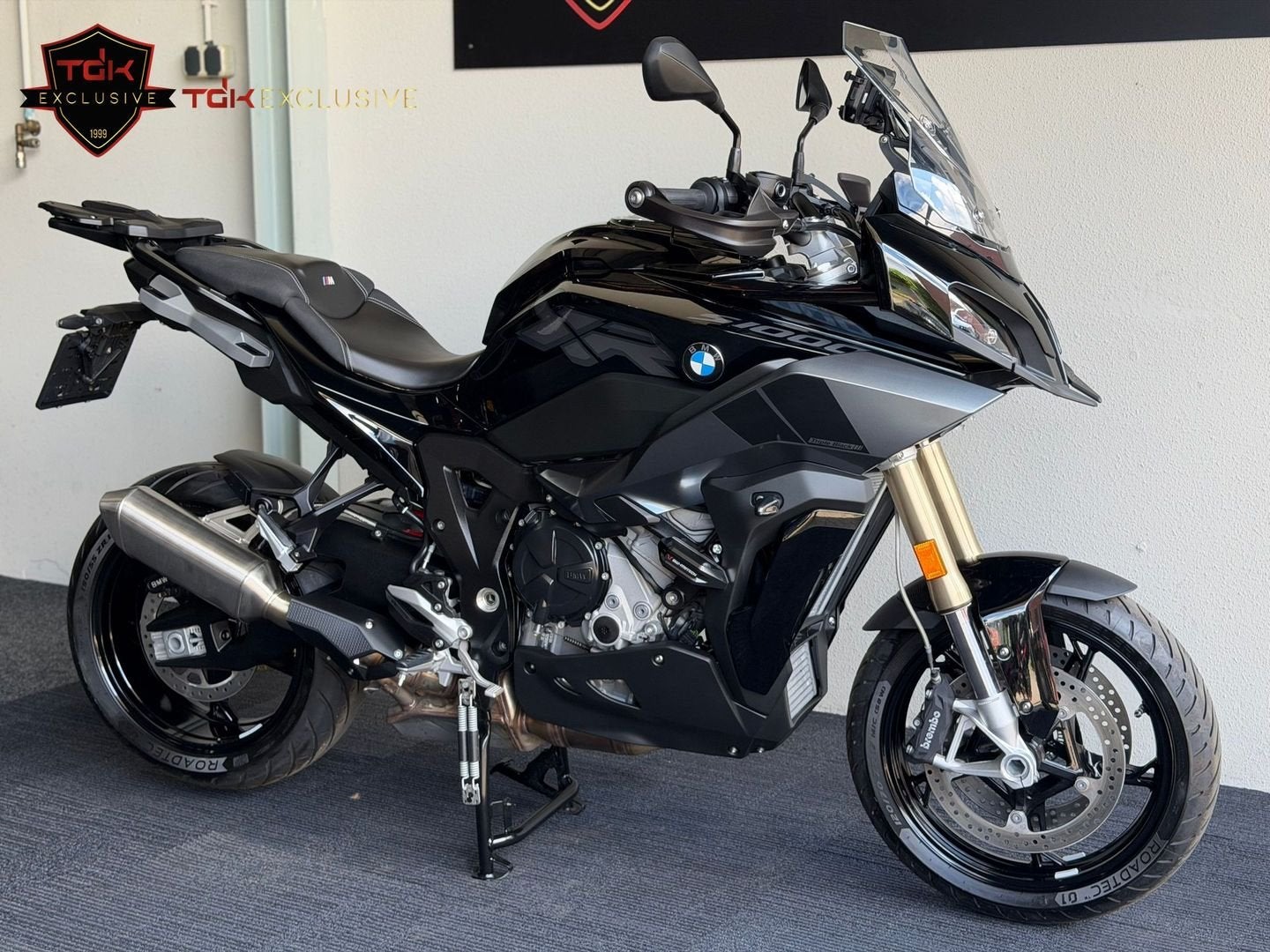 BMW S 1000 XR TRIPLE BLACK DYNAMIC NIEUWSTAAT S1000XR, Motoren, Motoren | BMW, 4 cilinders, Motorrijbewijs A, Bedrijf, Meer dan 35 kW