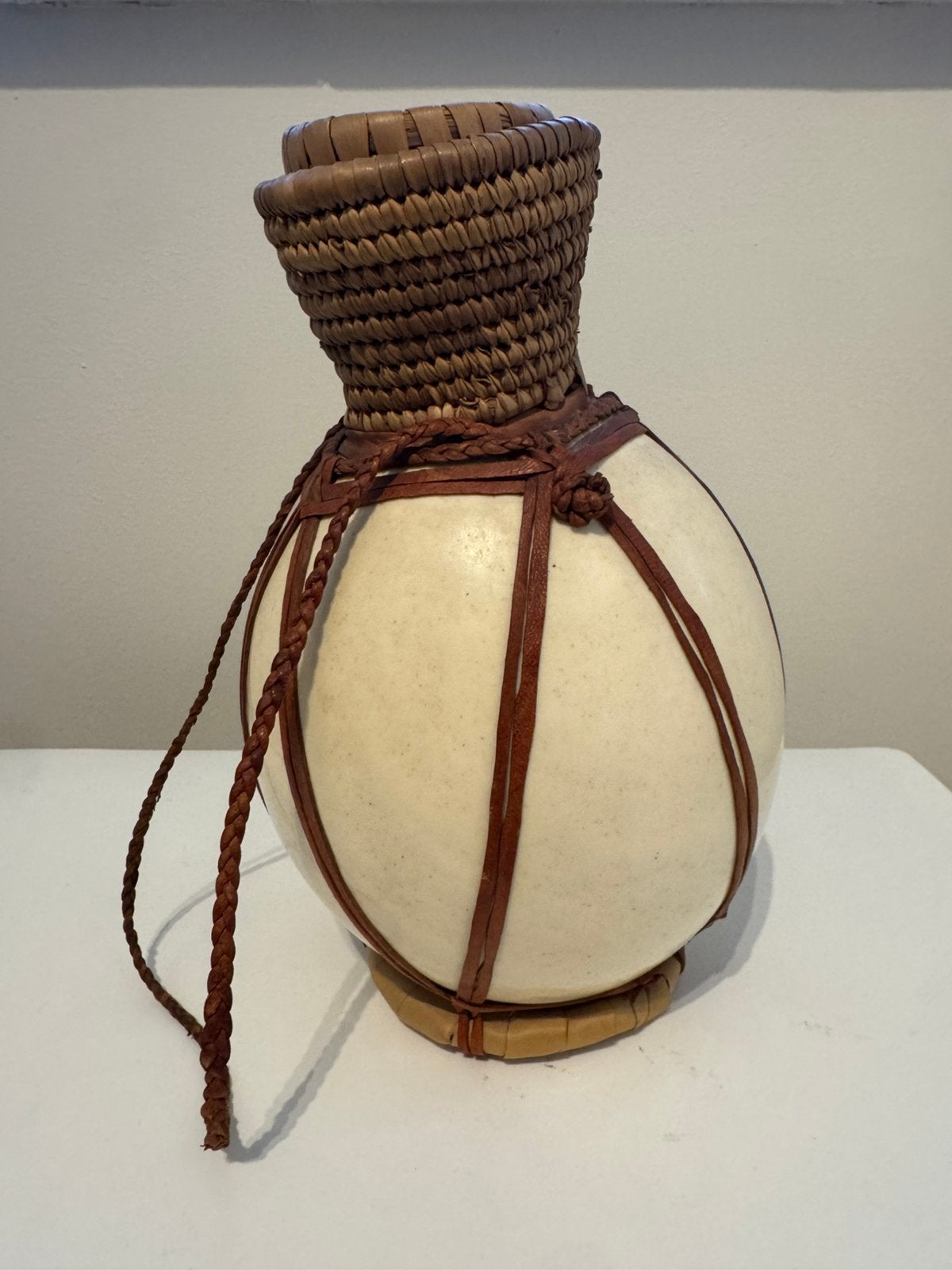 Struisvogel ei drinkfles afrika afrikaans, Antiek en Kunst, Ophalen of Verzenden
