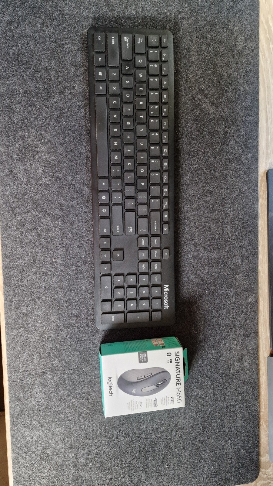 Microsoft Toetsenbord & Logitech Muis (Nieuwstaat), Computers en Software, Toetsenborden, Ophalen, Draadloze ontvanger, Microsoft en Logitech