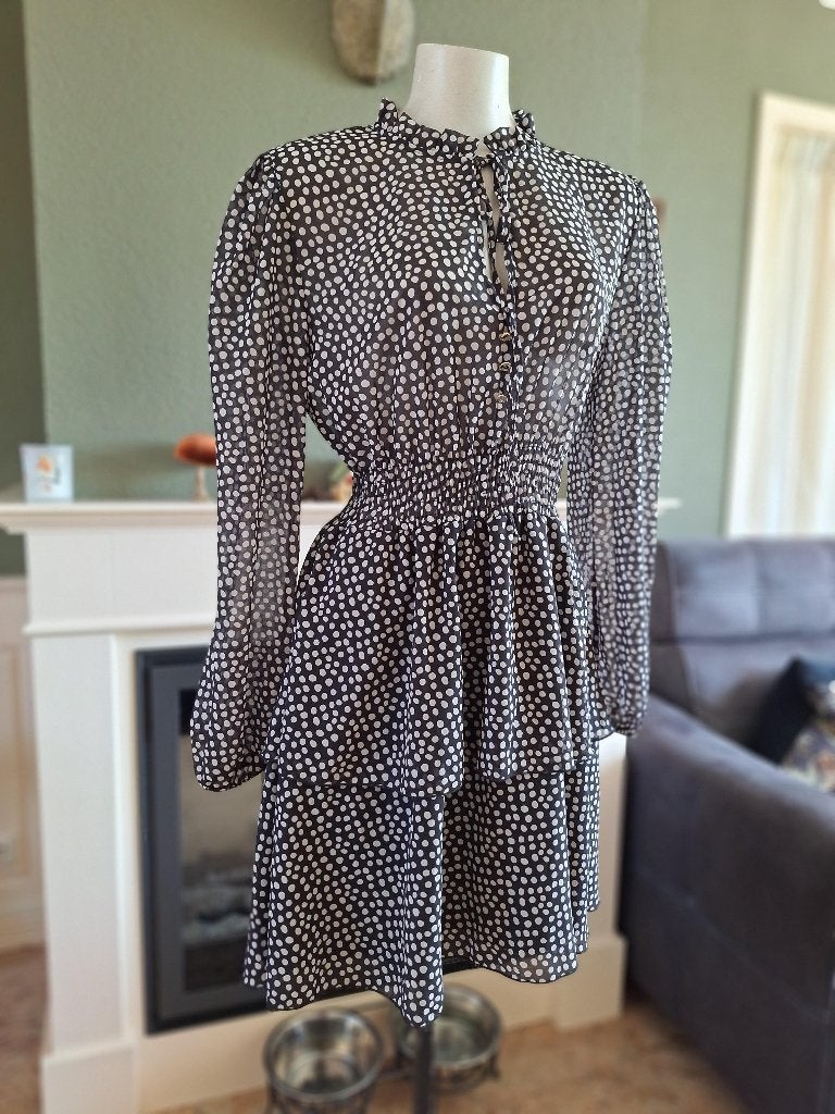 Rinascimento getailleerd zwart wit polkadot jurk XL, Verzenden, Zwart, Zo goed als nieuw, Knielengte