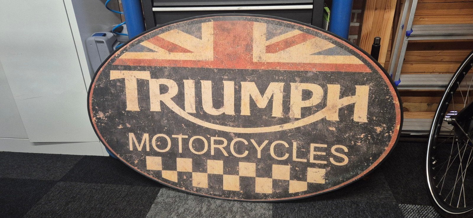 Triumph groot bord (reclame bord), Ophalen, Zo goed als nieuw, Reclamebord