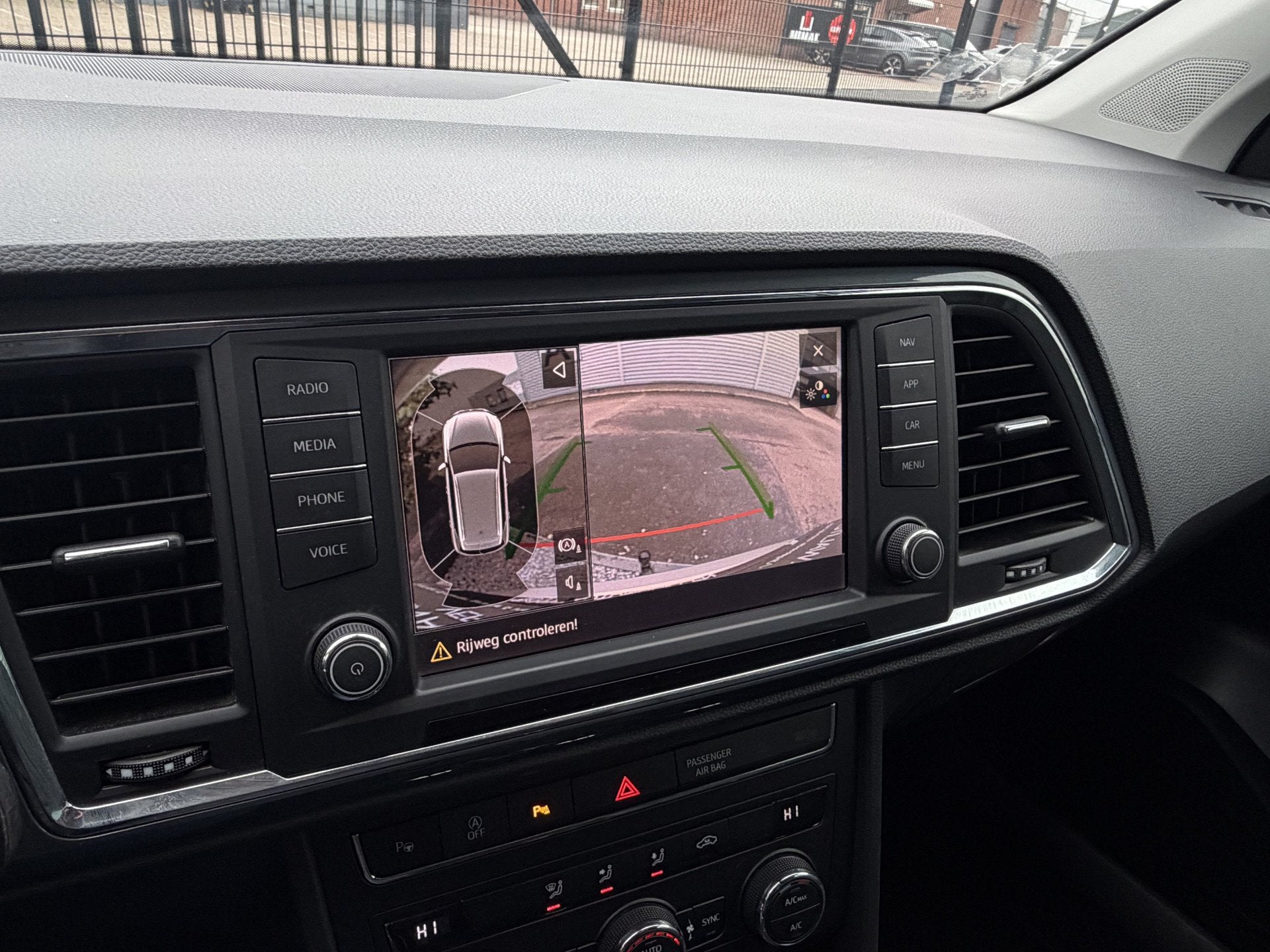 SEAT Ateca 1.4 EcoTSI Style DSG Nav|Camera|Keyles|ACC|LED!, Auto's, Stof, Gebruikt, Huisgarantie, 4 cilinders