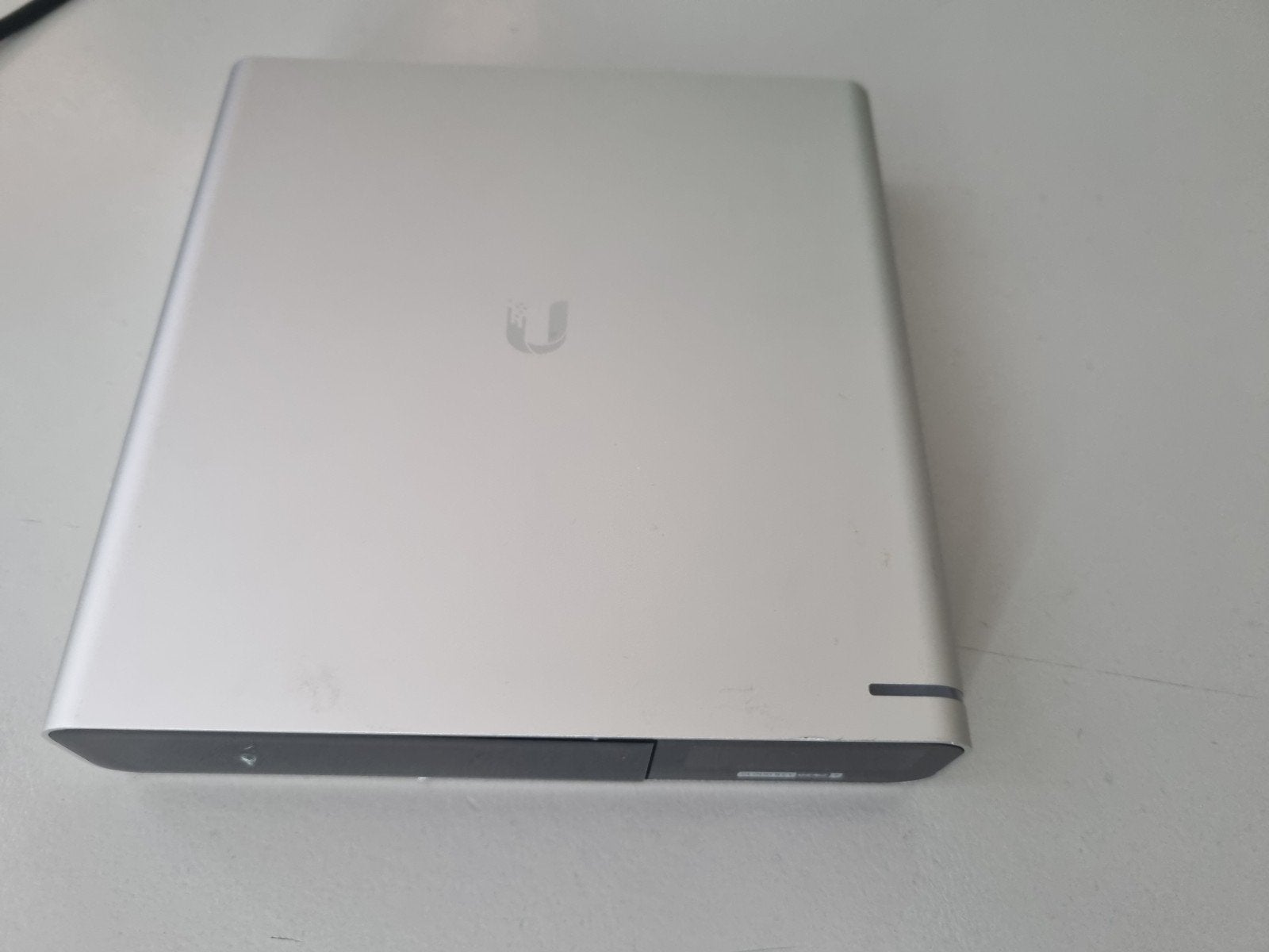 Ubiquiti UniFi Cloud Key Gen2 Plus (zonder schijf), Verzenden