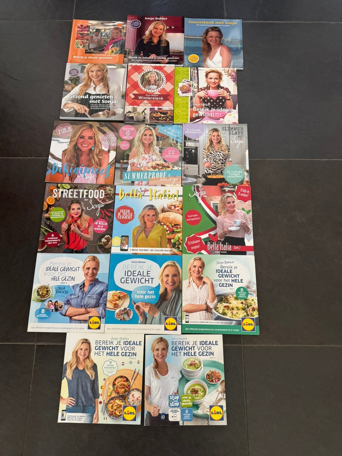 17 Sonja Bakker kookboeken - Diverse titels, Boeken, Ophalen of Verzenden, Gelezen, Europa, Gezond koken