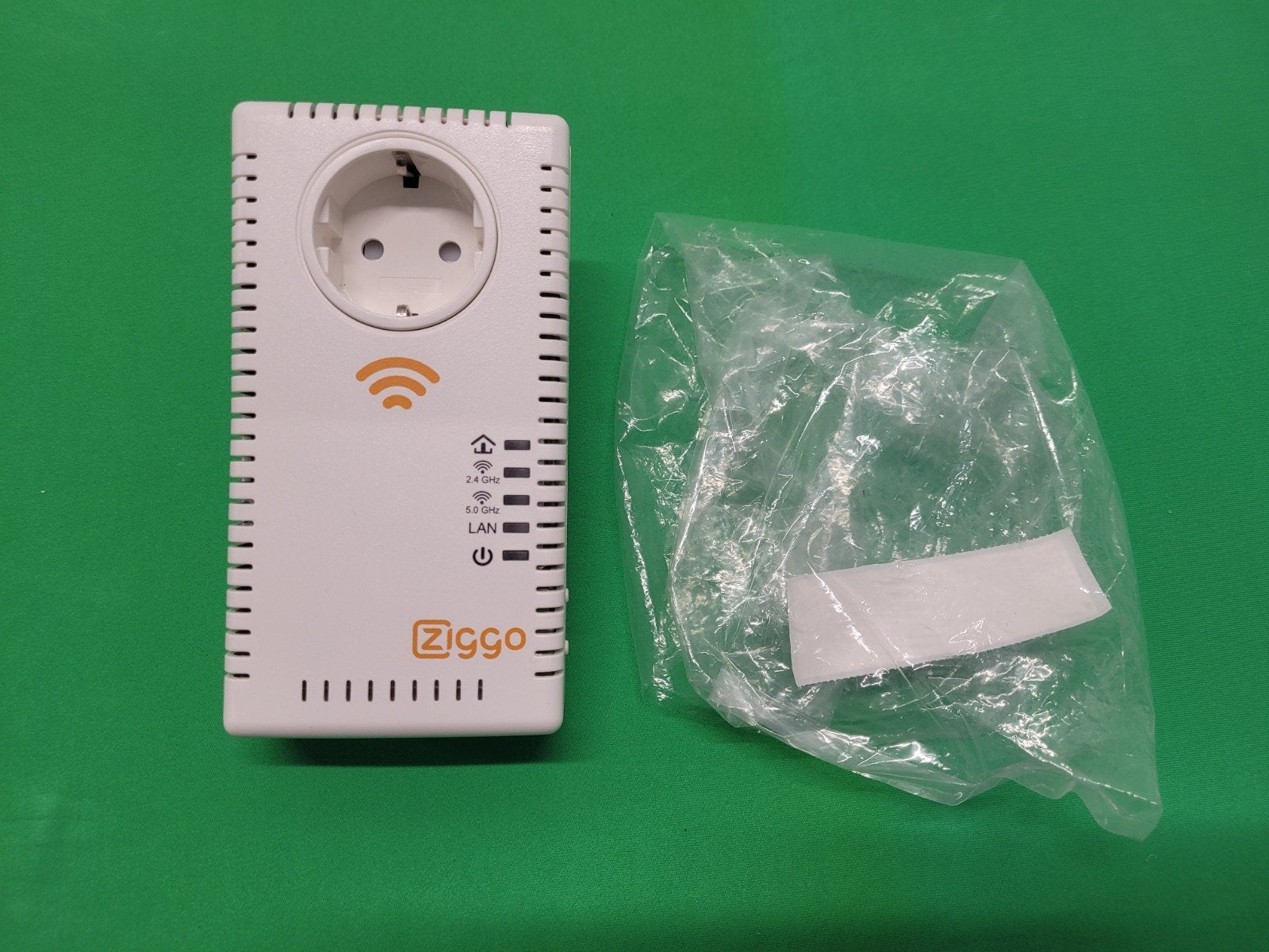 Ziggo WiFi Powerline PG-9072LG-ZG, COMTREND CORPORATION, Ophalen of Verzenden, Zo goed als nieuw, Fijenhof 2, 5662AE Eindhoven, The Netherlands