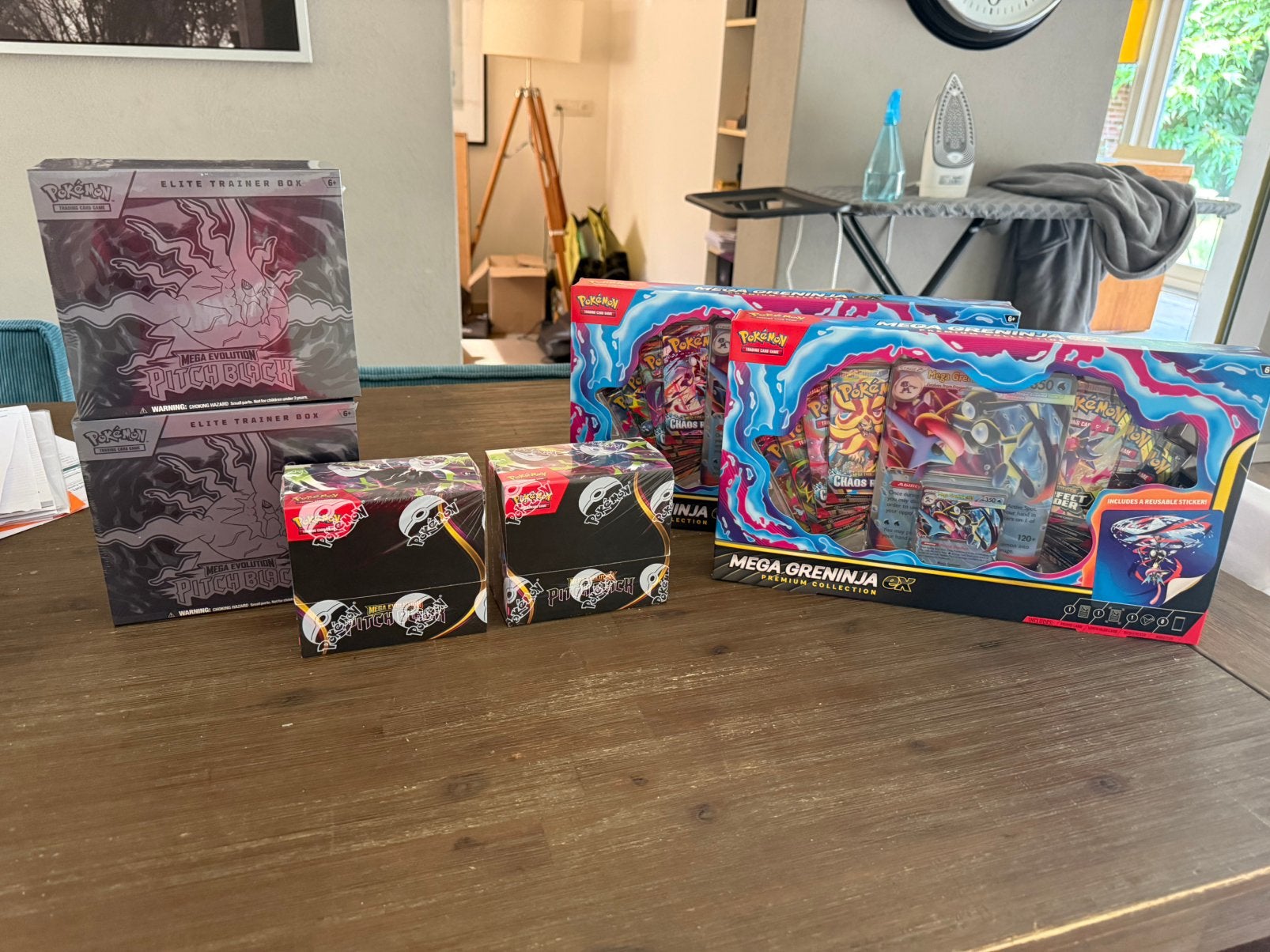 Mega evolutions Pitch Black BB+Etb pokemon., Ophalen of Verzenden, Zo goed als nieuw, Boosterbox