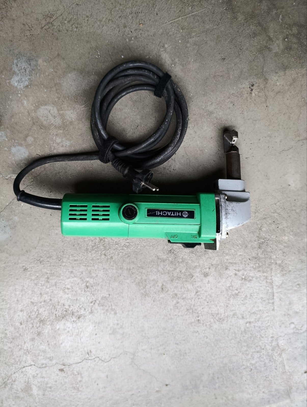 Hitachi-ce 16 Knabbelaar, Ophalen of Verzenden