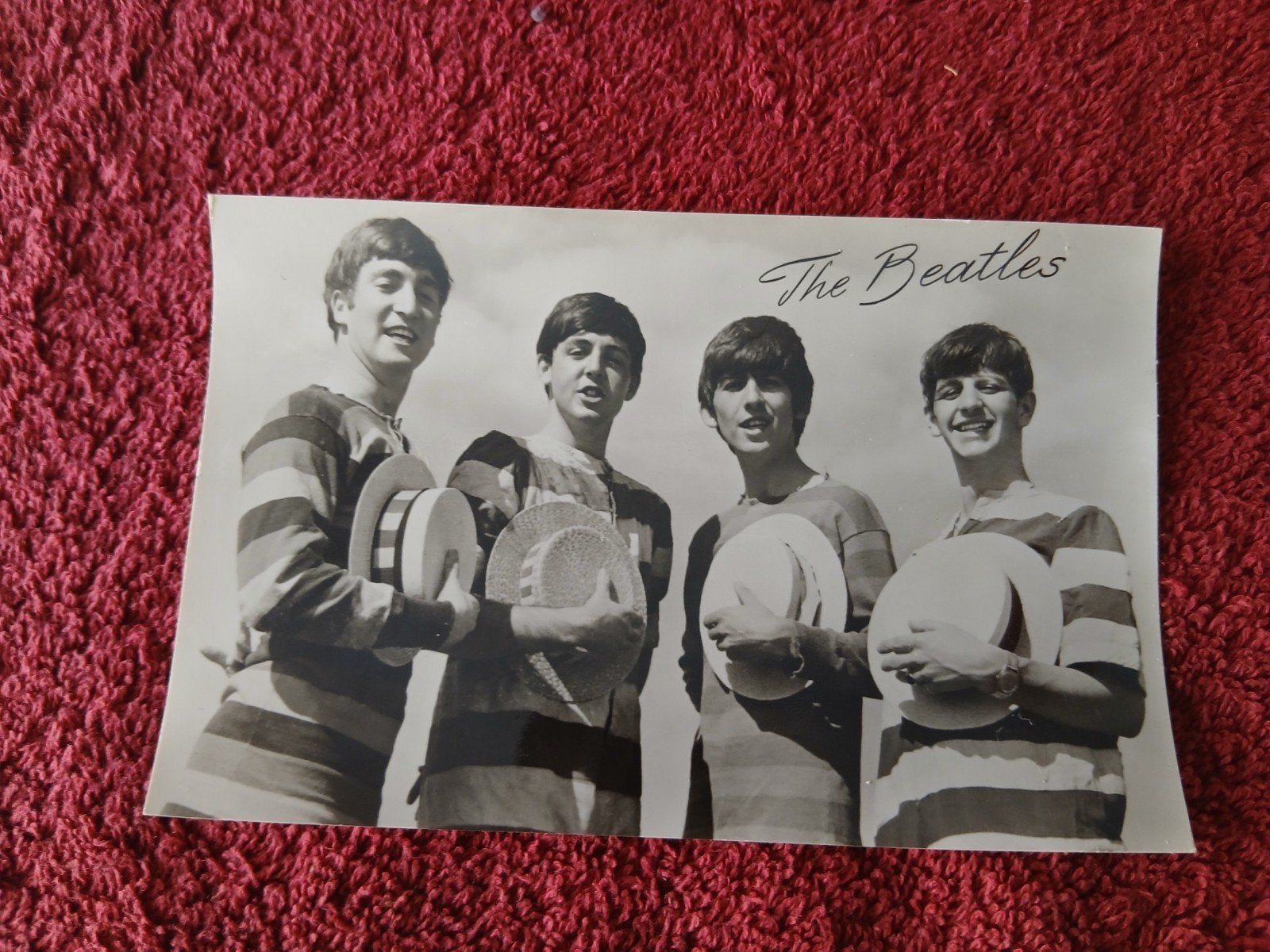 FOTOKAART    THE BEATLES   1, Ophalen of Verzenden, Zo goed als nieuw, Foto of Kaart