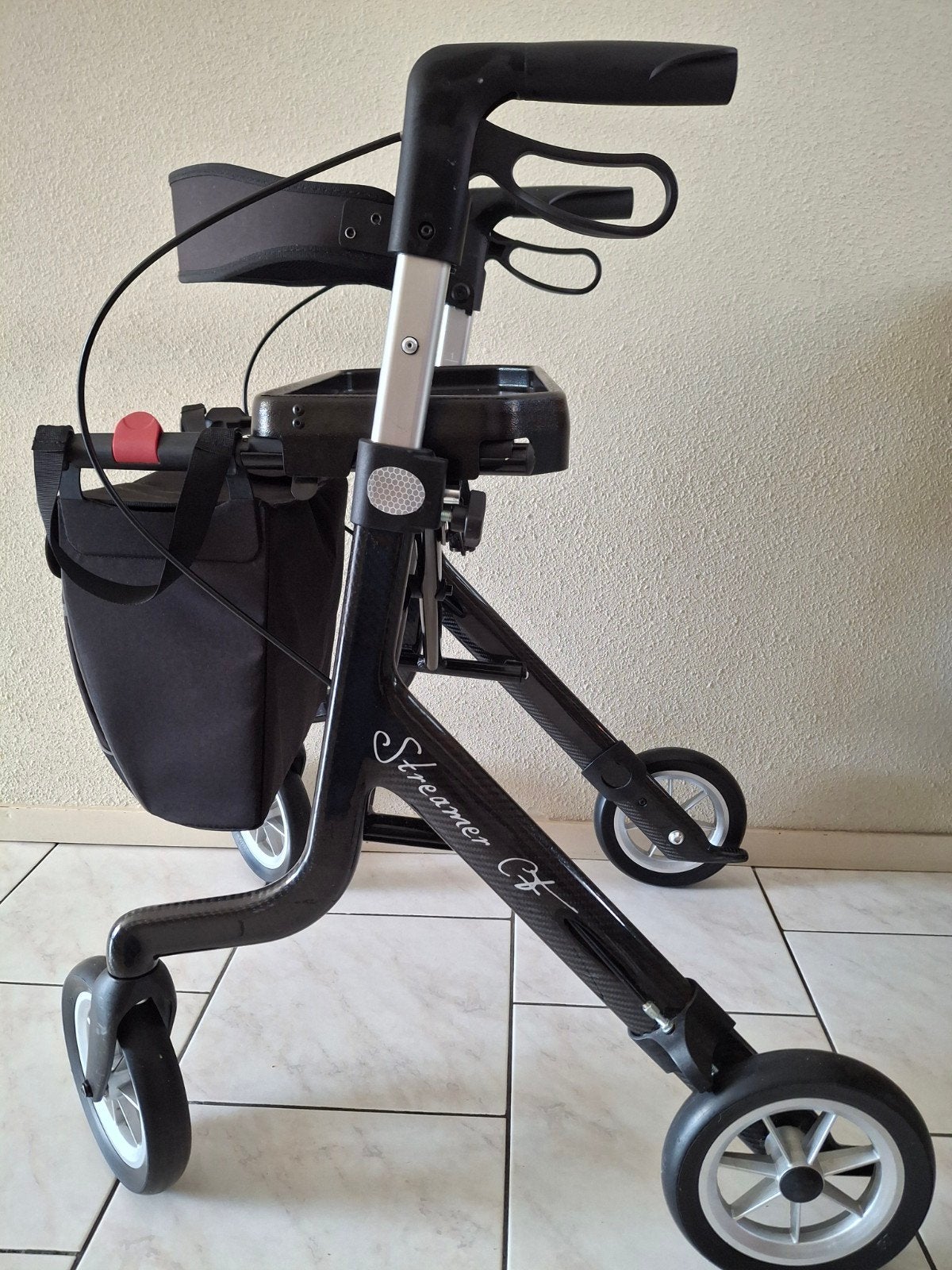 Rehasense Streamer CF rollator met extra dienblad., Ophalen, Opvouwbaar