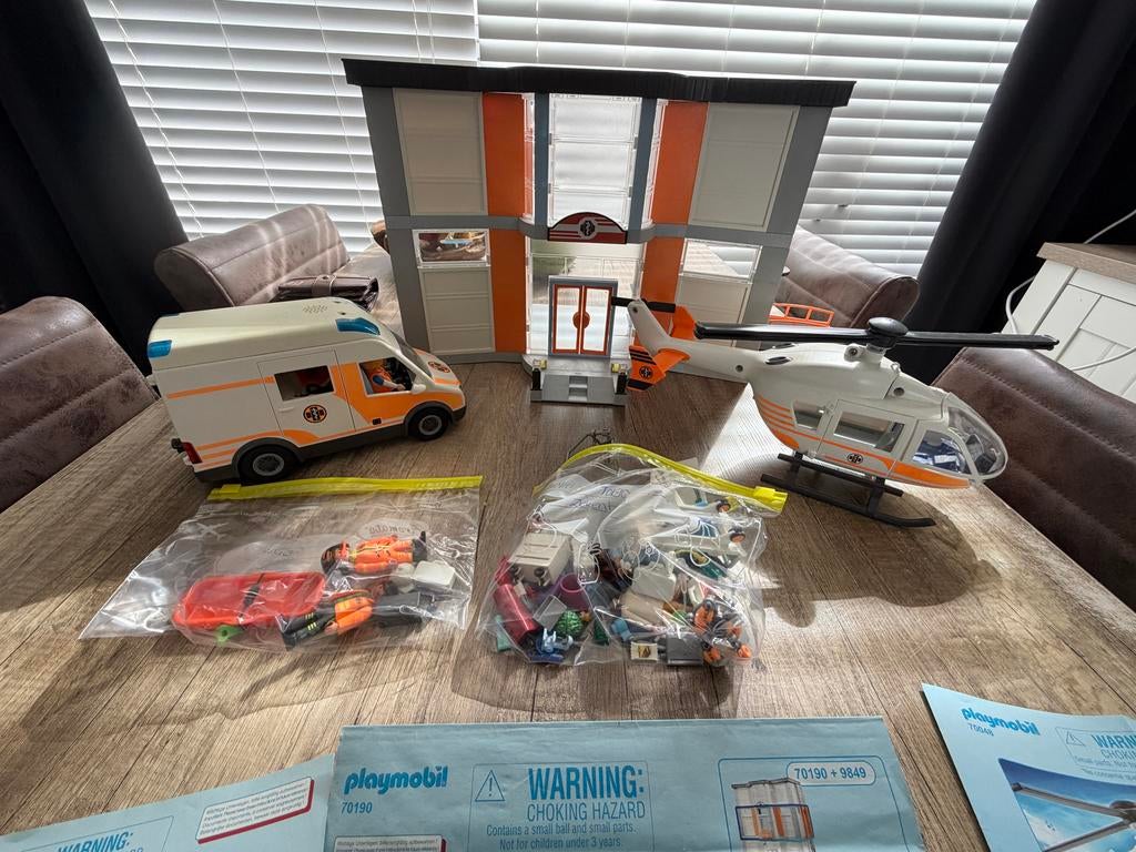 Playmobil Ziekenhuis met Ambulance en Helikopter, Kinderen en Baby's, Speelgoed | Playmobil, Ophalen, Gebruikt, Complete set